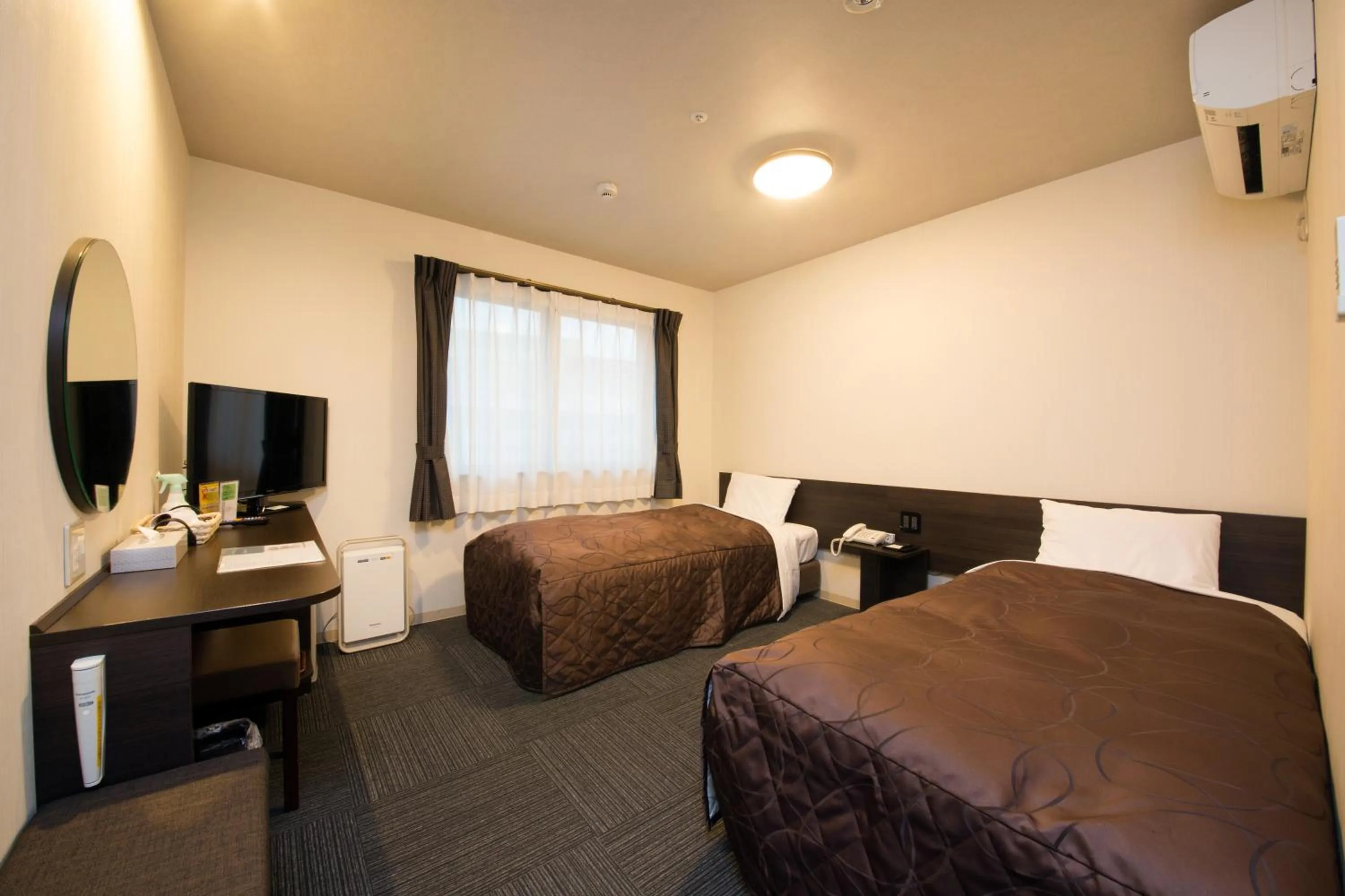 Twin Room - Non-Smoking in Osaka Moriguchi Plaza Hotel