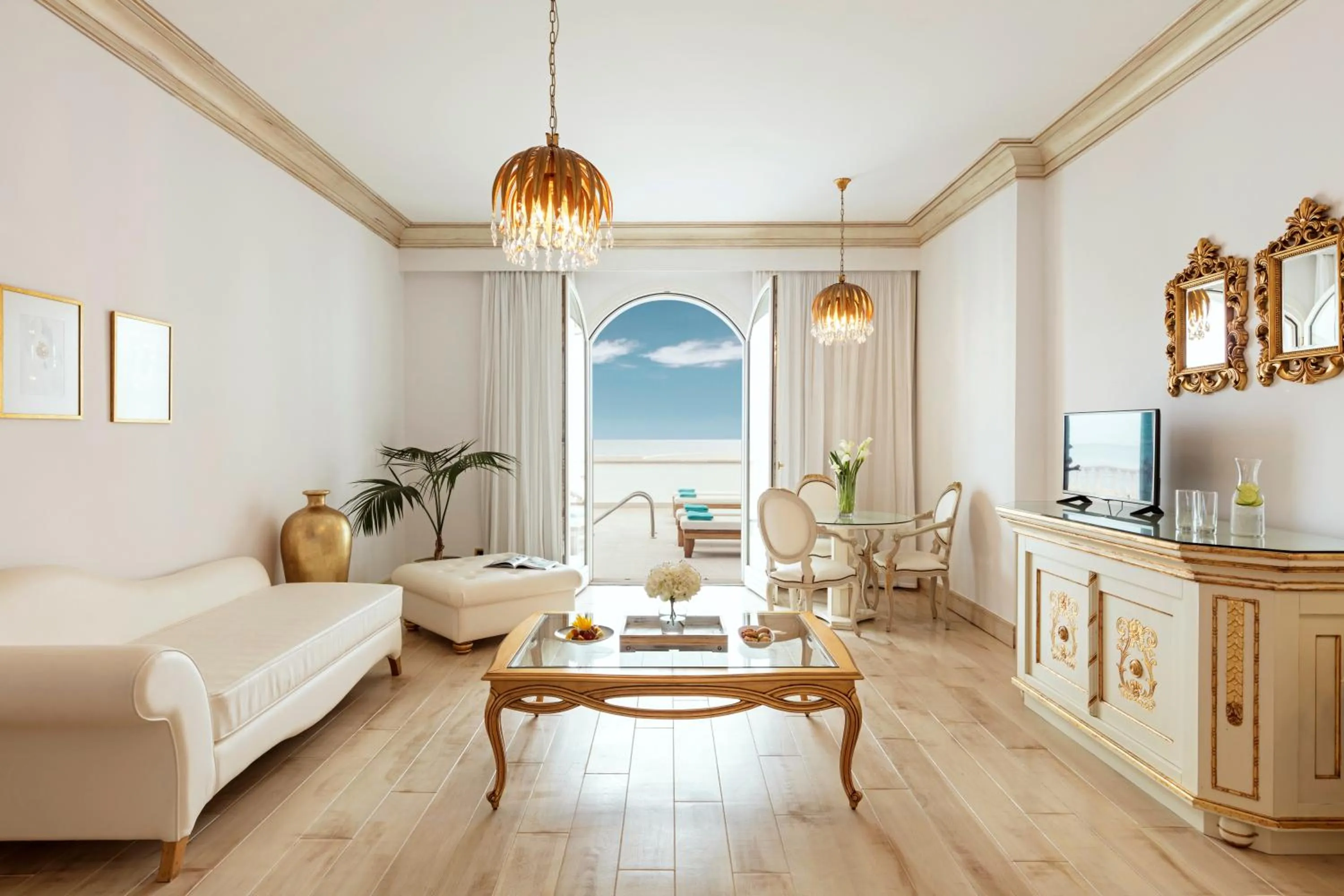 Royal Suite in Mitsis Selection Laguna