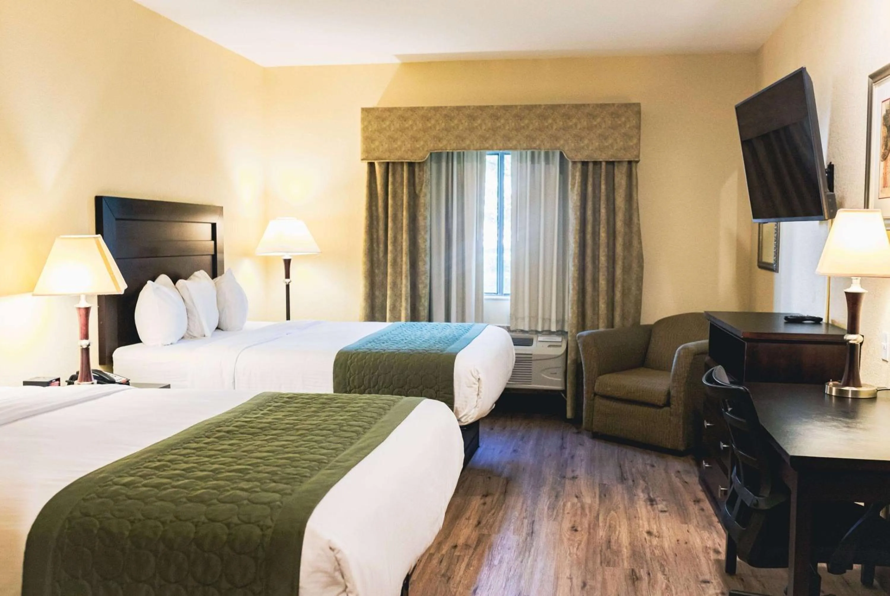 Queen Room with Two Queen Beds - Non-Smoking in Baymont by Wyndham Tyler