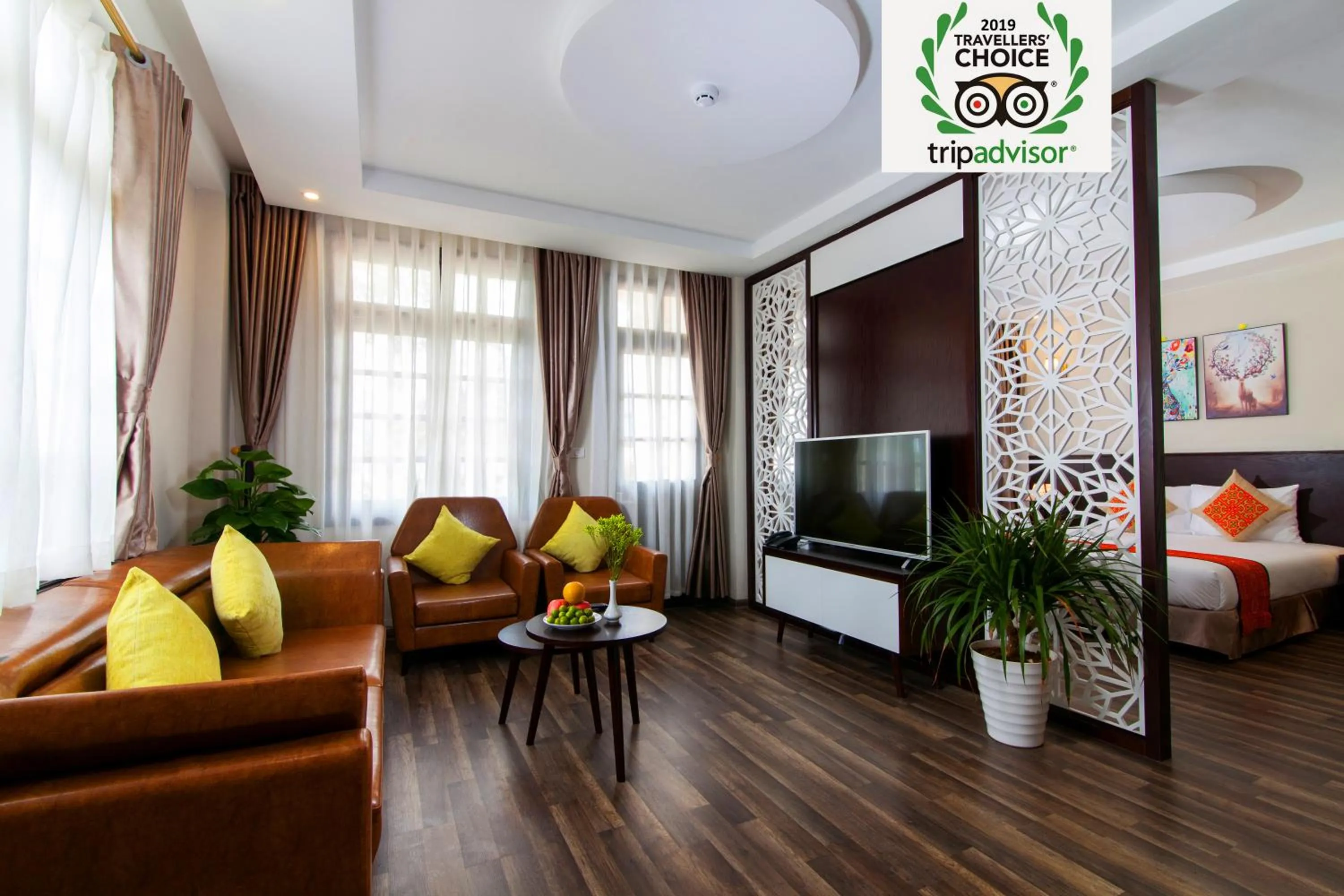 King Suite with Balcony in Lacasa Sapa Hotel