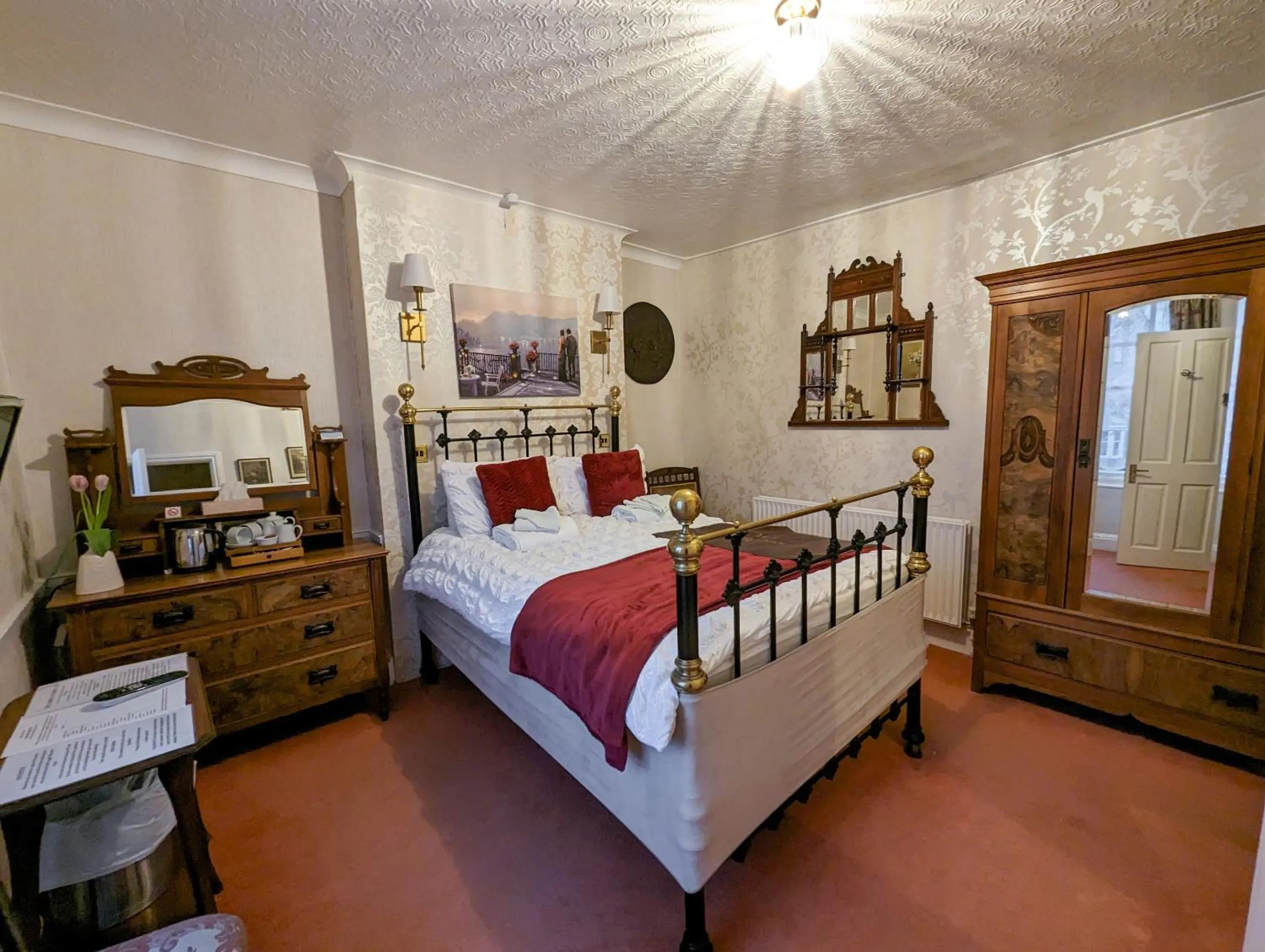 Standard Double Room in Crown and Trumpet Inn