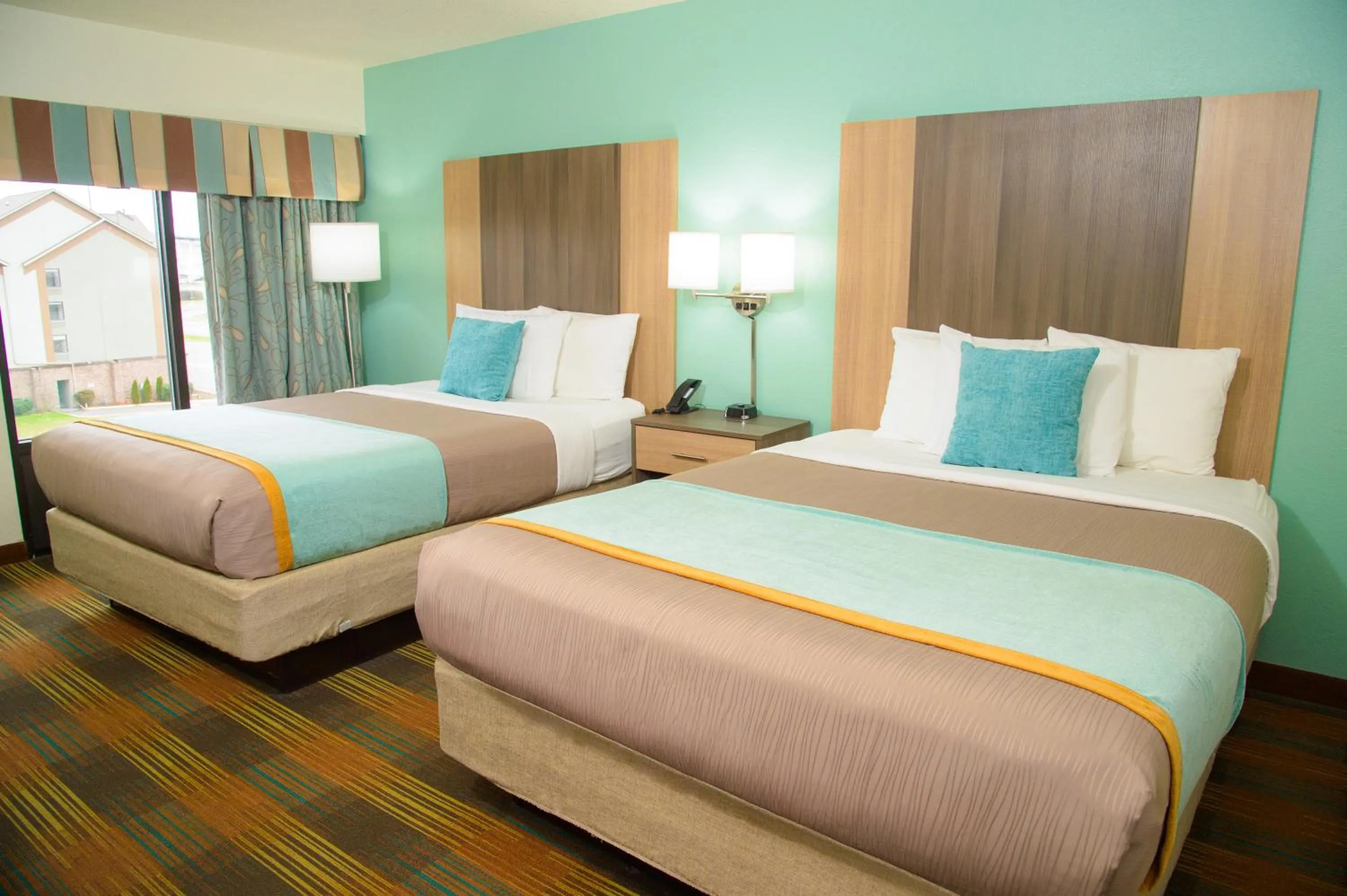 Queen Room with Two Queen Beds in Pigeon River Inn