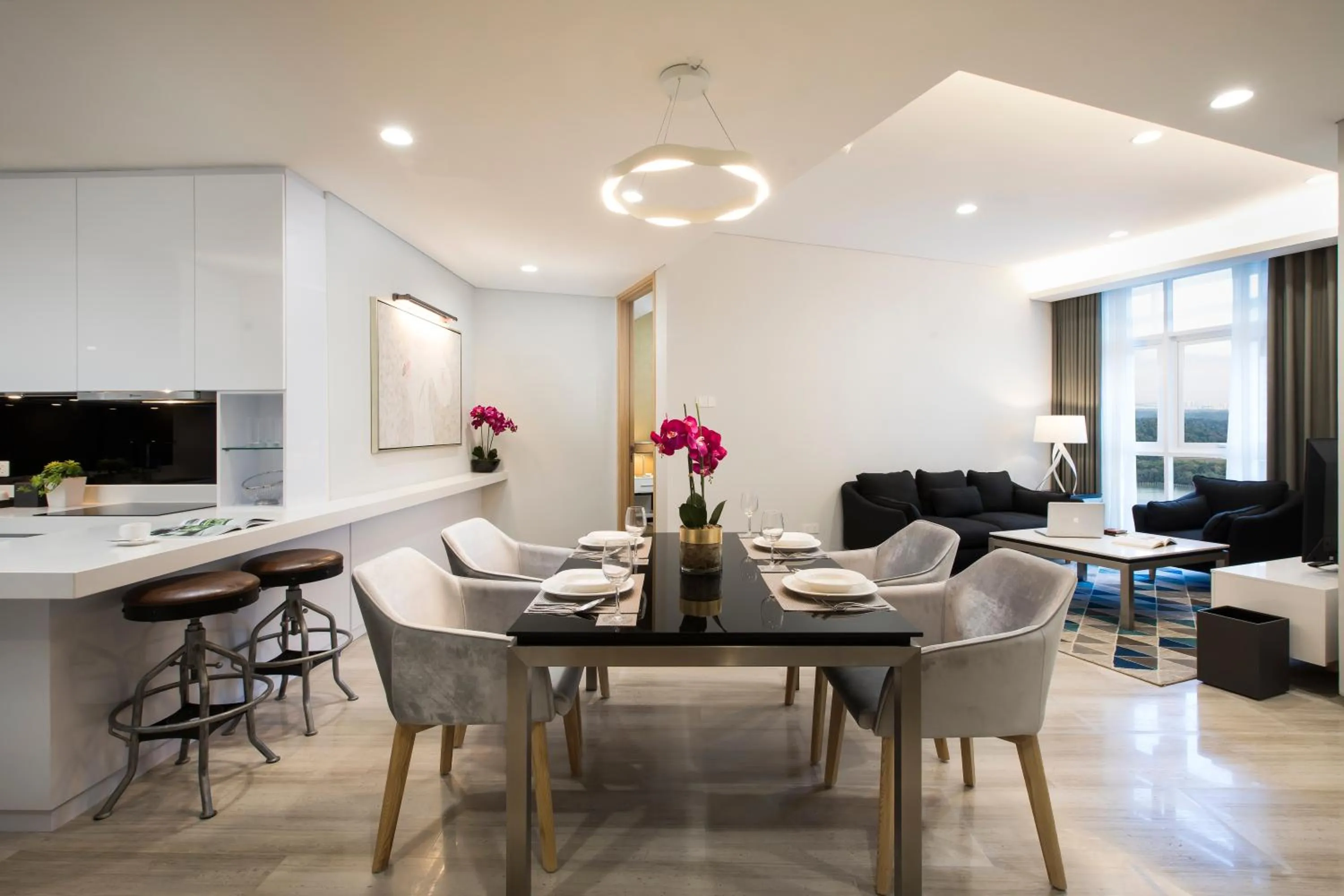 Executive Apartment in Pinetree Marina Resort