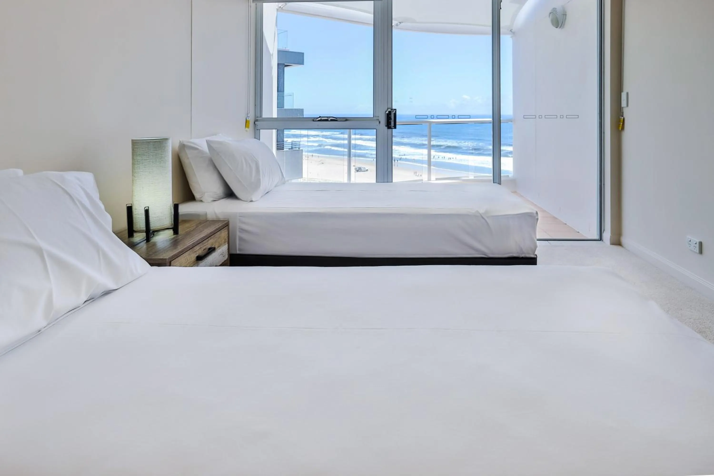 Three-Bedroom Apartment - Top Floor in Regency on the Beach