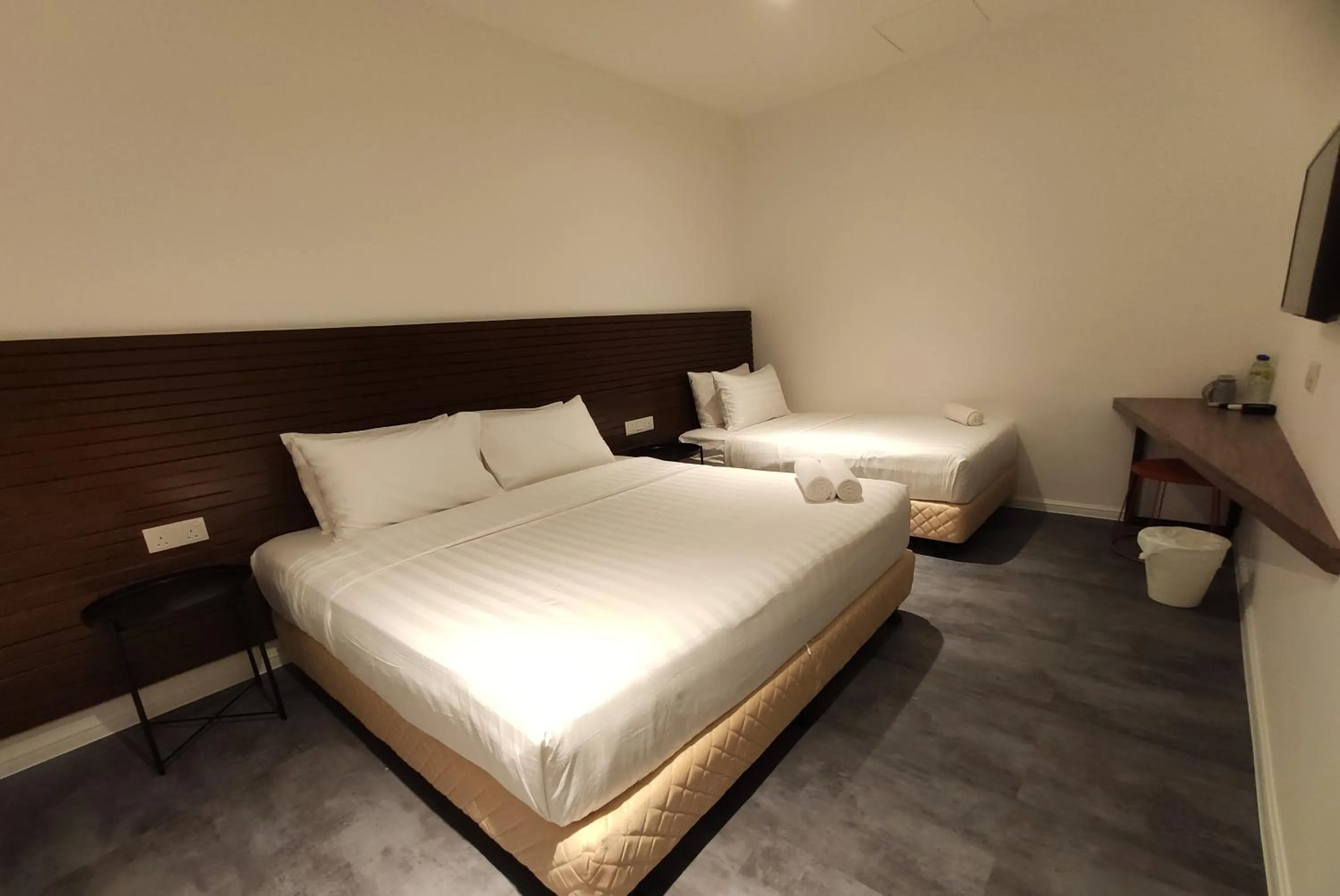 New Super Family Room in T Hotel Tandop