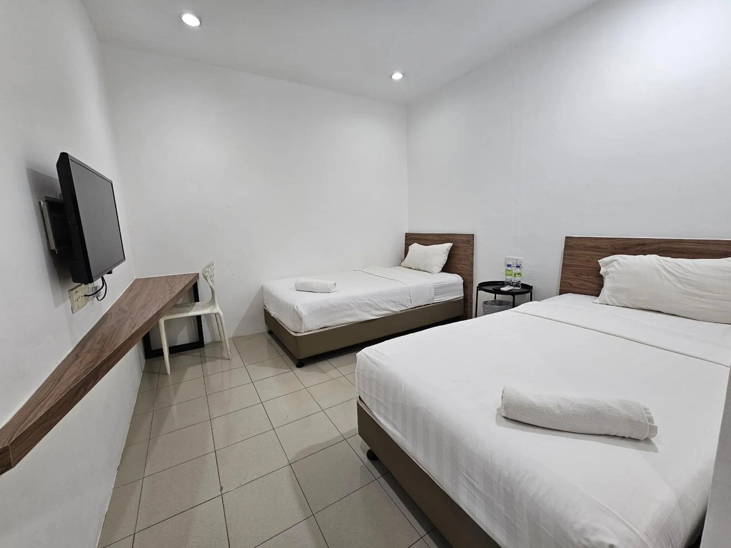 Standard Twin Room in T Hotel Tandop