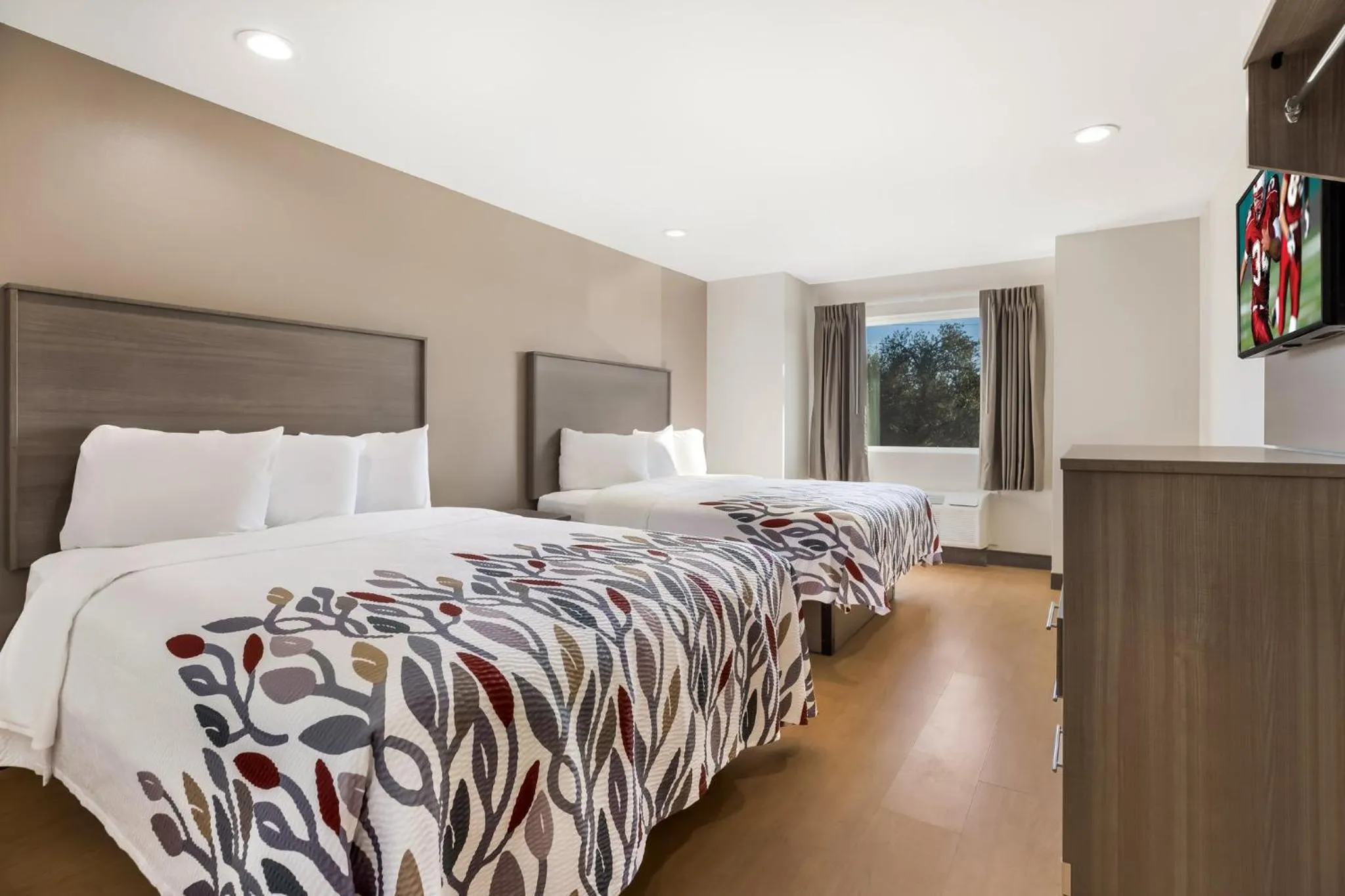 Deluxe Queen Room with Two Queen Beds in Red Roof Inn Sulphur