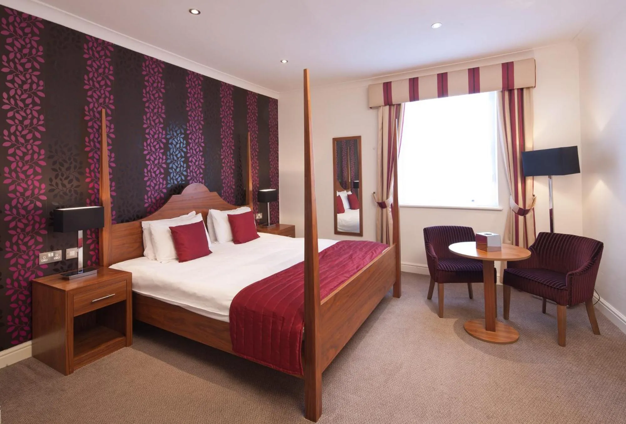 Four Poster Bedroom - single occupancy in The Boleyn Hotel