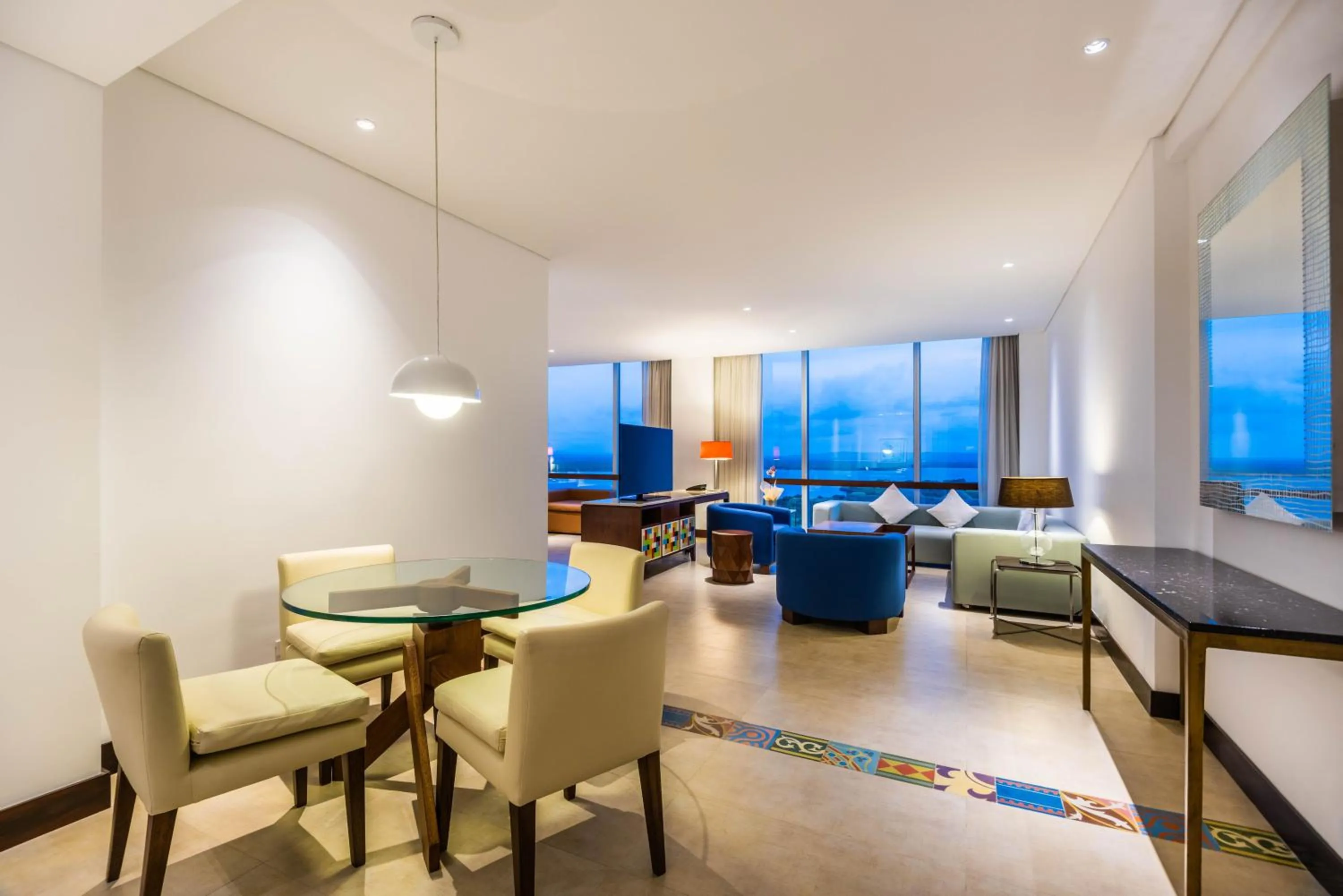 King Suite in Holiday Inn Cartagena Morros by IHG