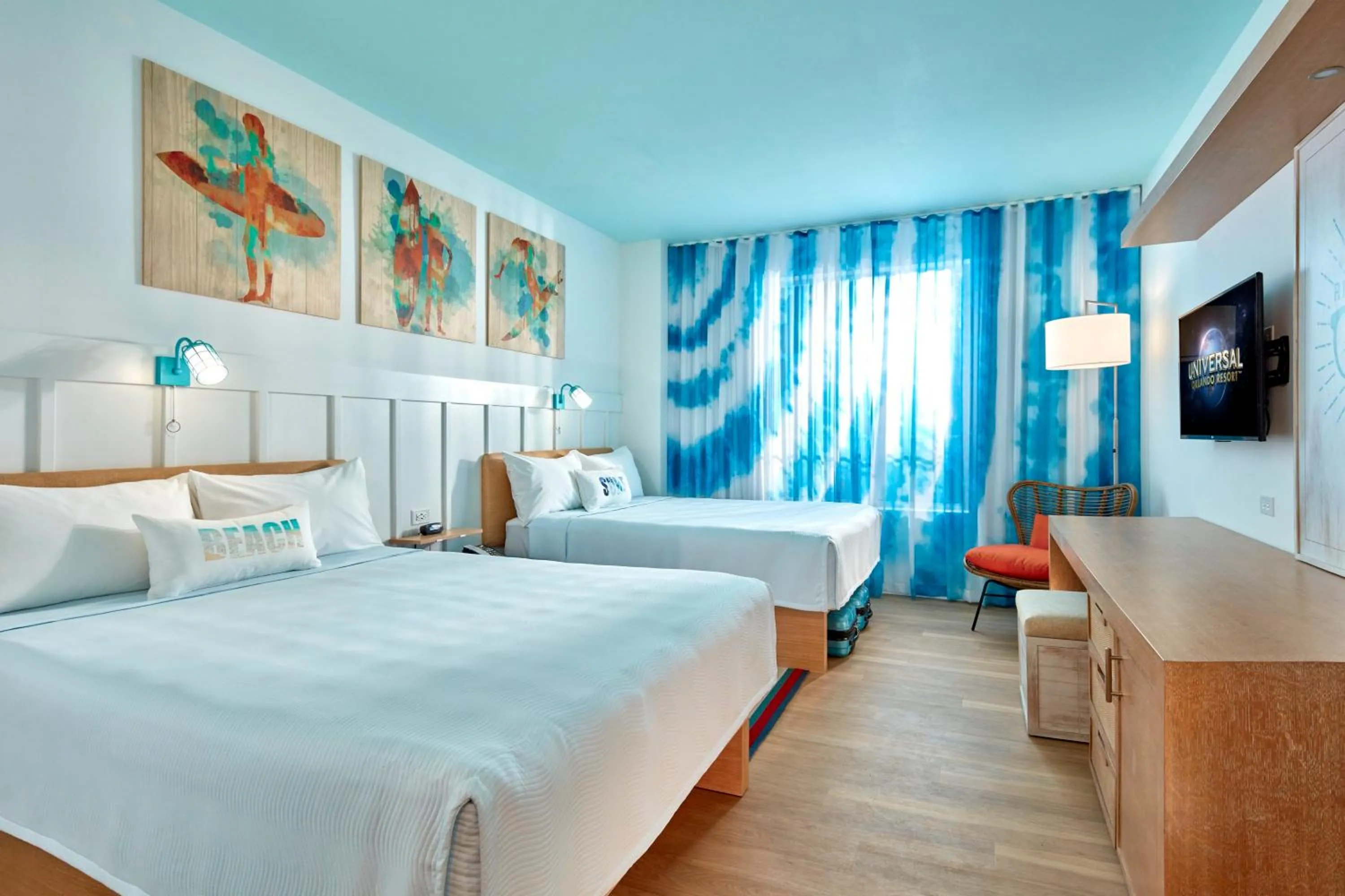 Queen Room with Two Queen Beds - Pool View (Includes Early Park Admission*) in Universal's Endless Summer Resort - Surfside Inn and Suites
