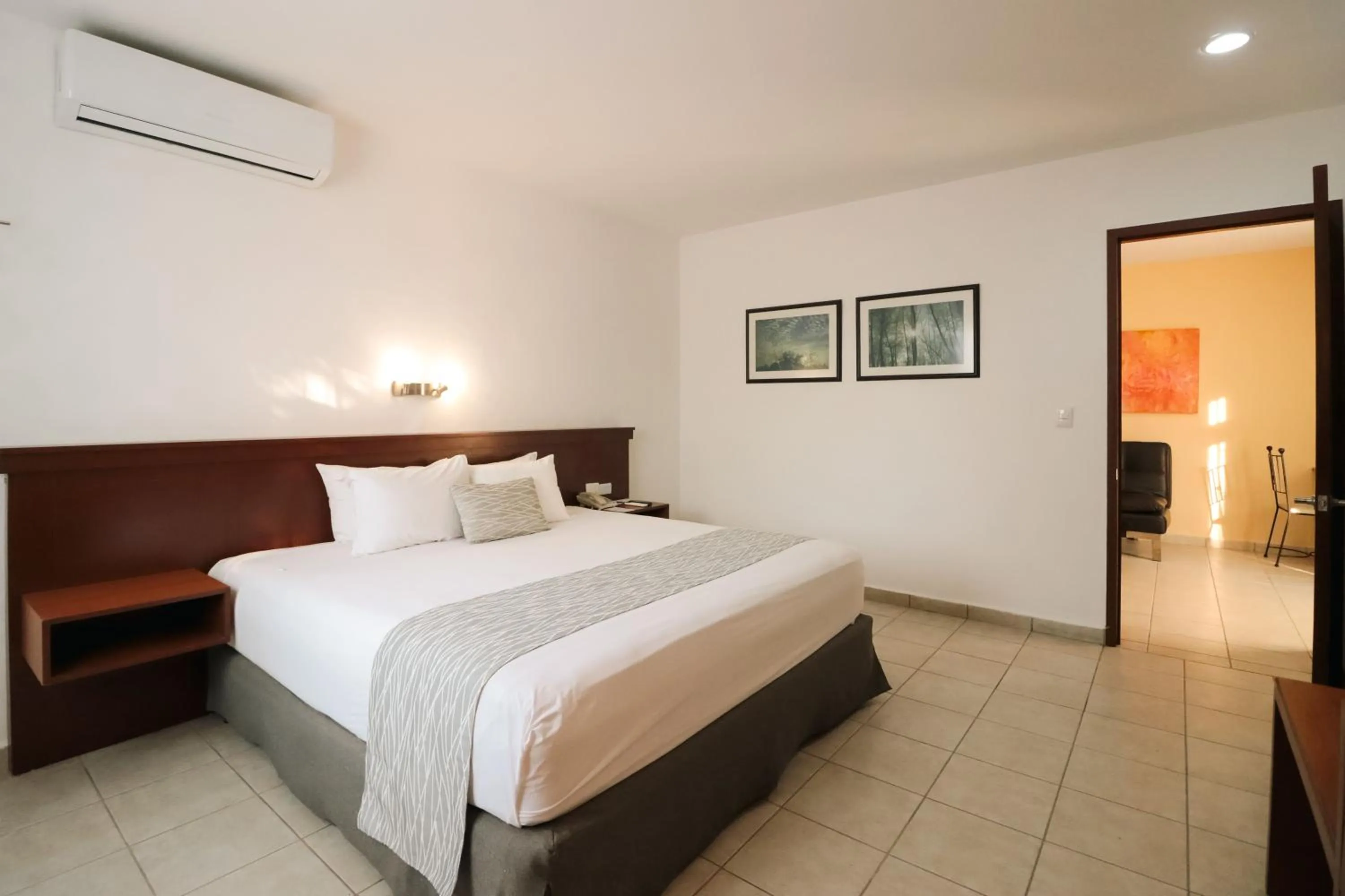 Superior King Suite in Mesón de la Luna Hotel & Spa