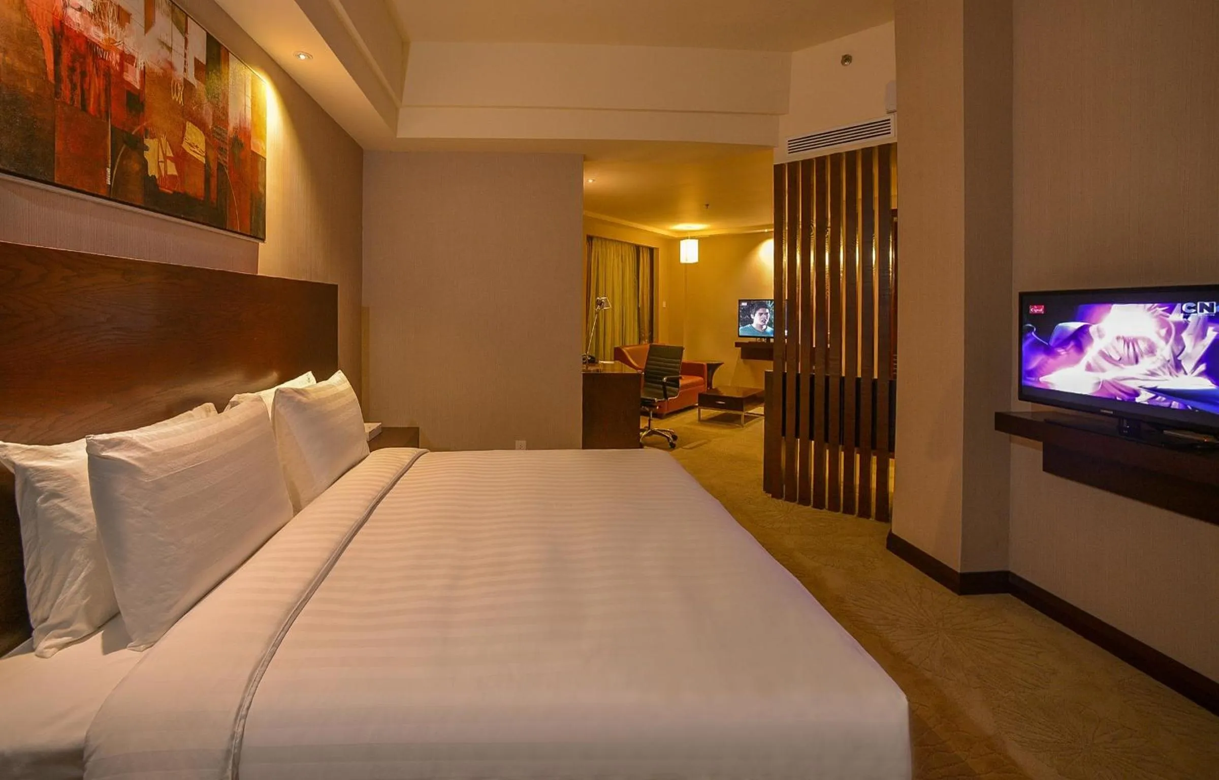 Executive Suite King in Widus Hotel Clark