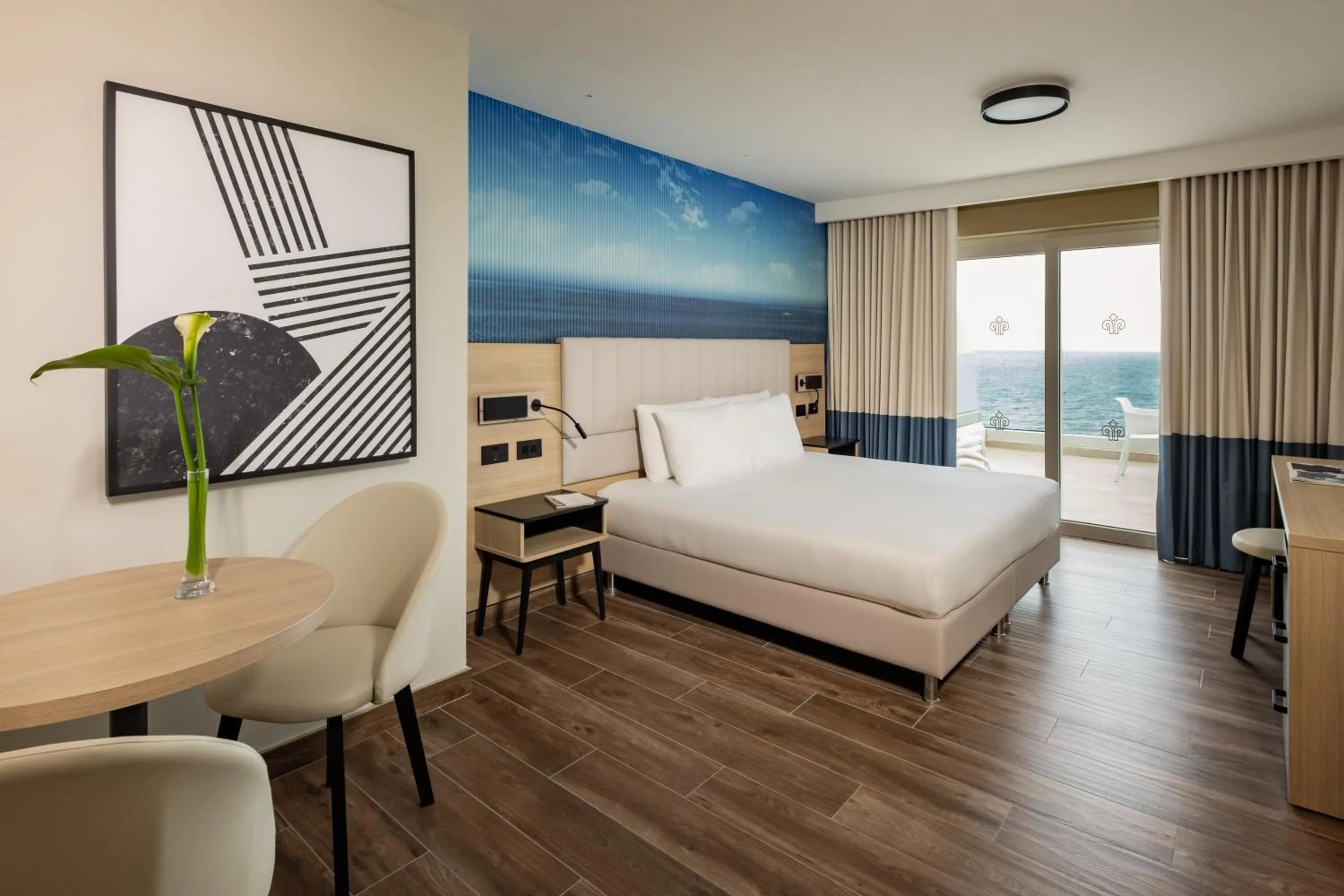 Junior Suite with Sea View in QAWRA Palace Resort & SPA