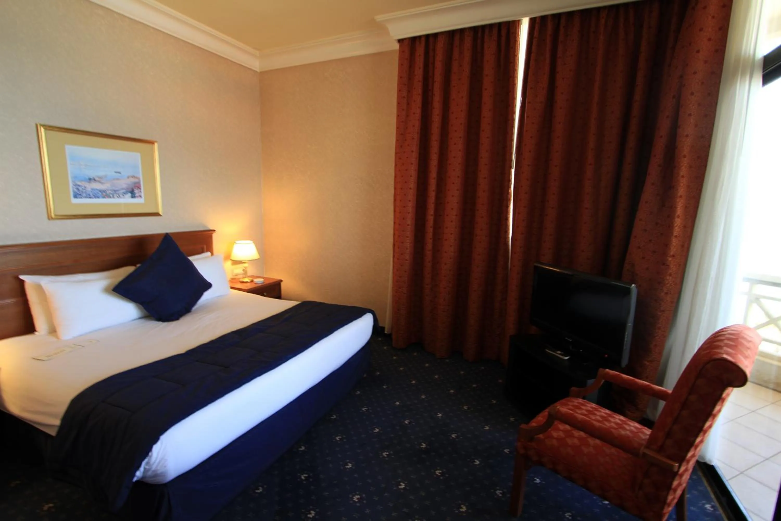 Classic Double Room with City View in Bayview Hotel Beirut