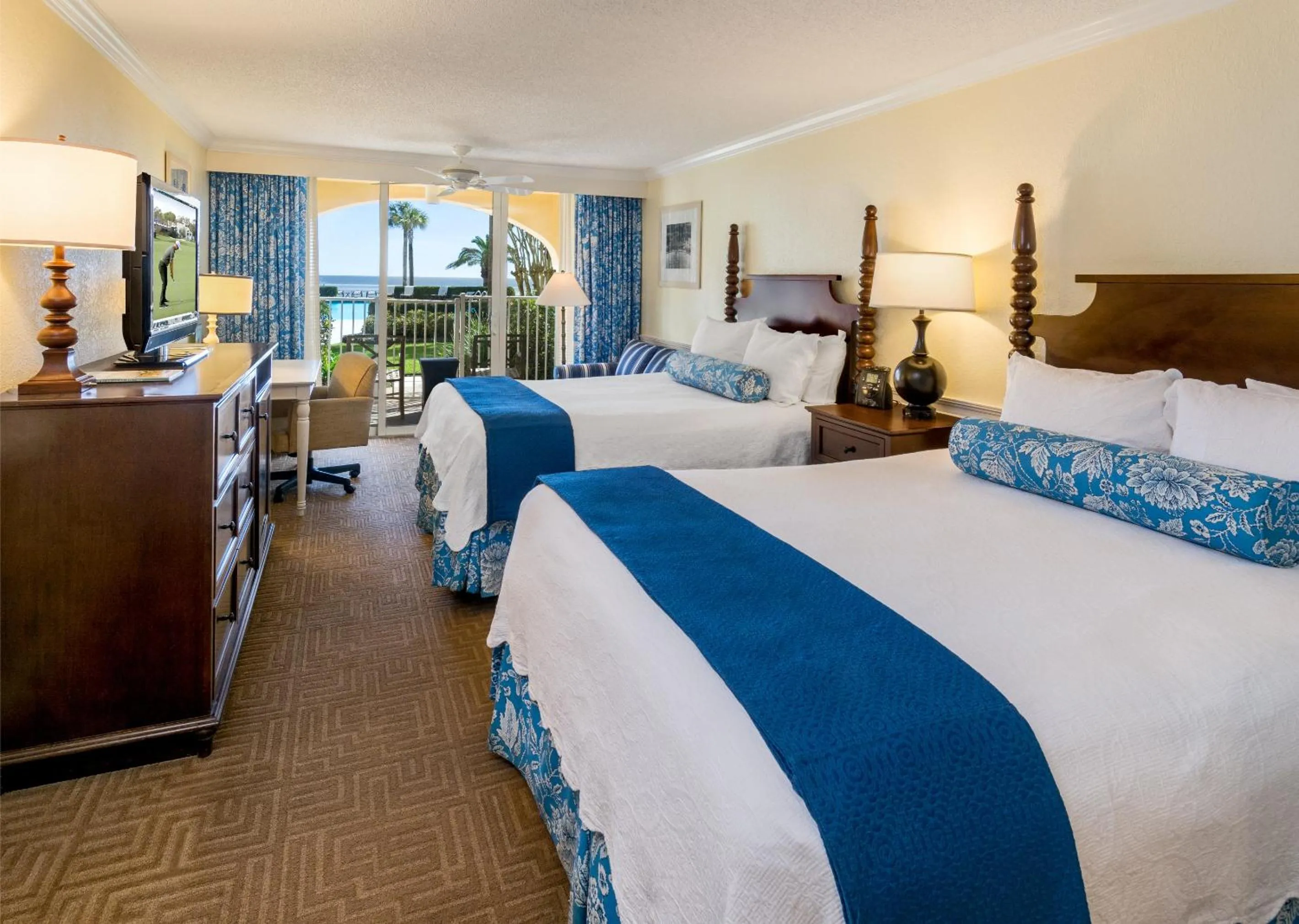 Queen Room with Two Queen Beds - Oceanfront in The King and Prince Beach & Golf Resort