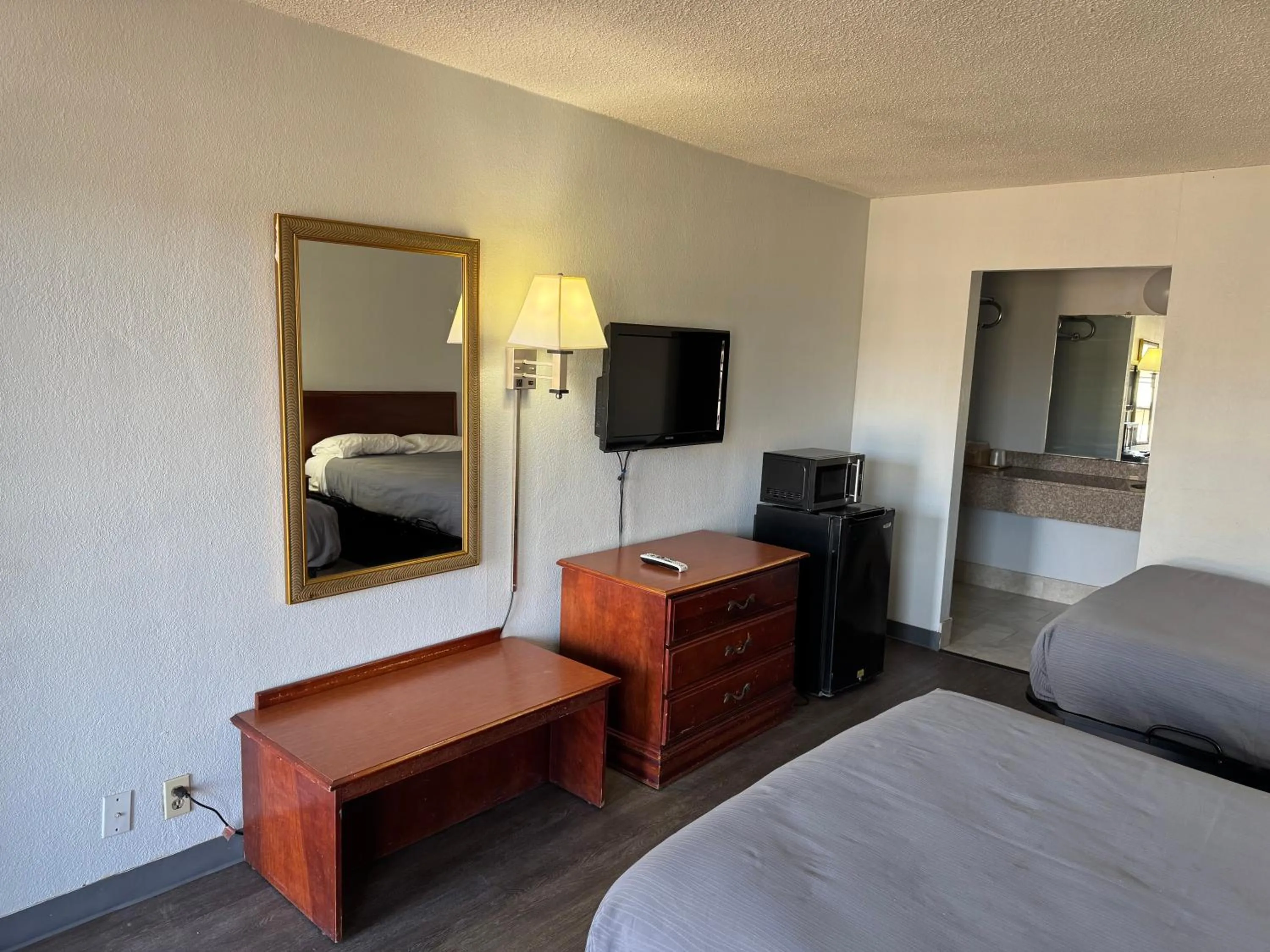 Economy Double Room - single occupancy in Newnan Nook