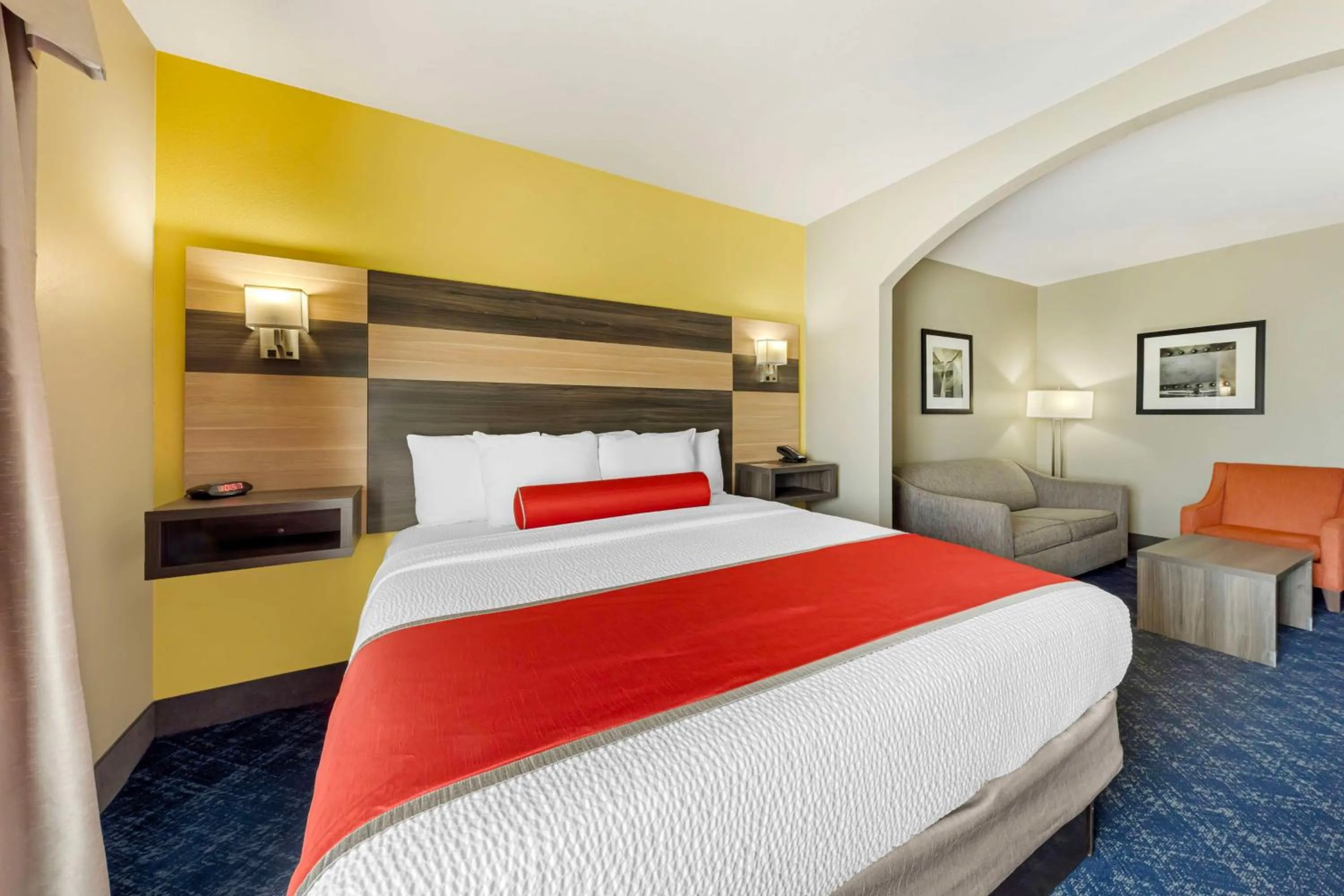 King Suite - Non-Smoking in Best Western Plus Midwest City Inn & Suites