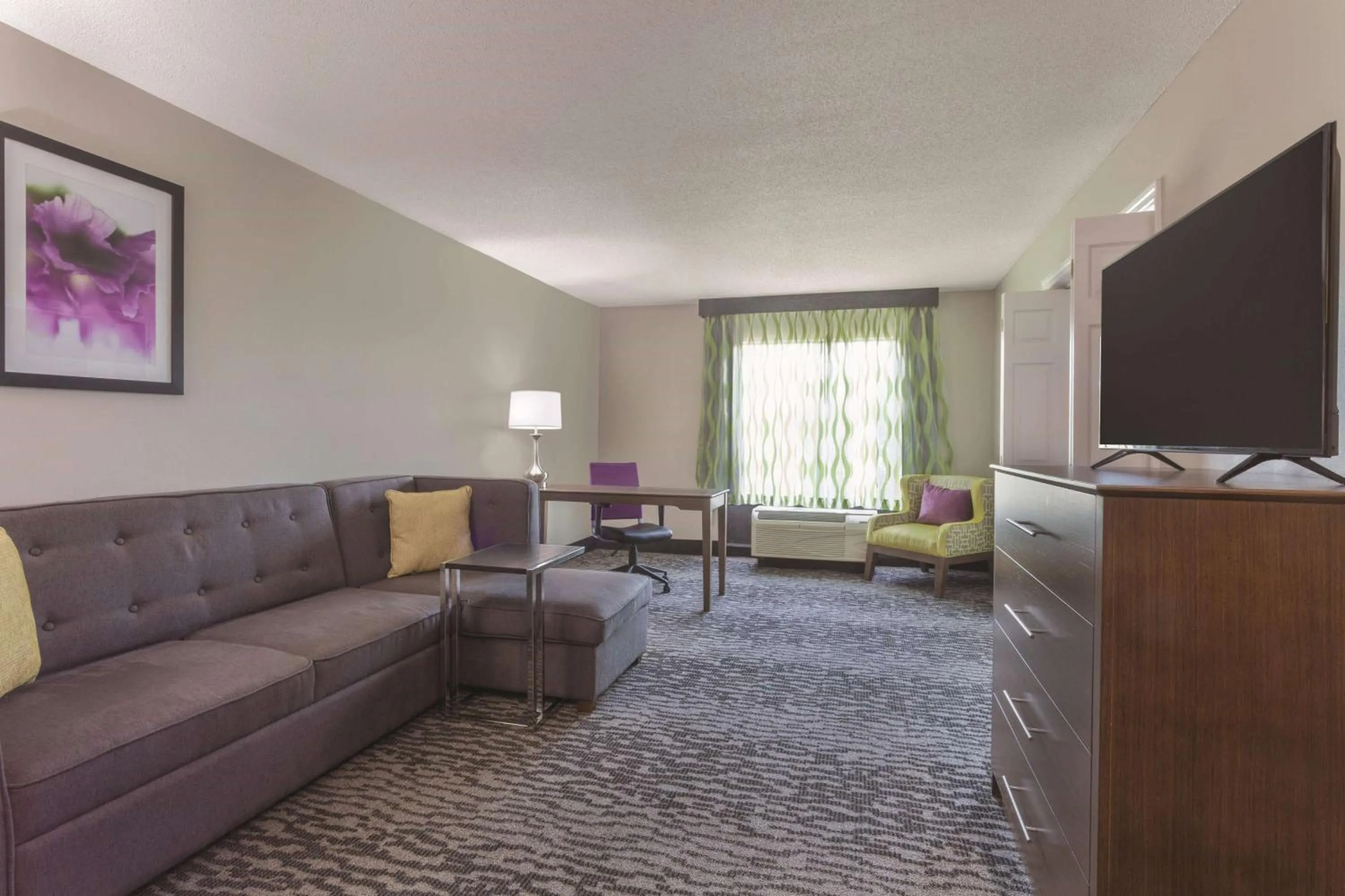 One-Bedroom King Suite - Non-Smoking in La Quinta by Wyndham Columbus North