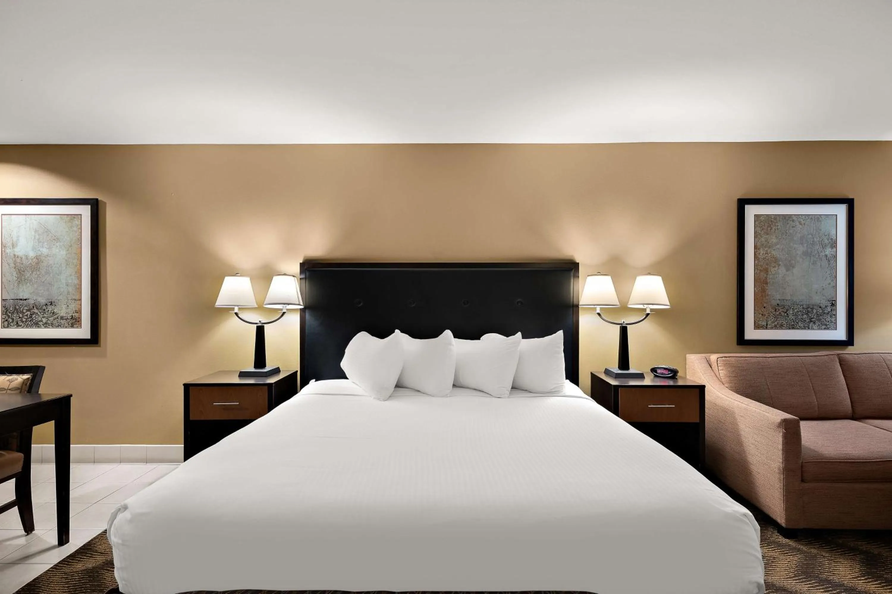 Deluxe King Room in Best Western Plus Gold Country Inn