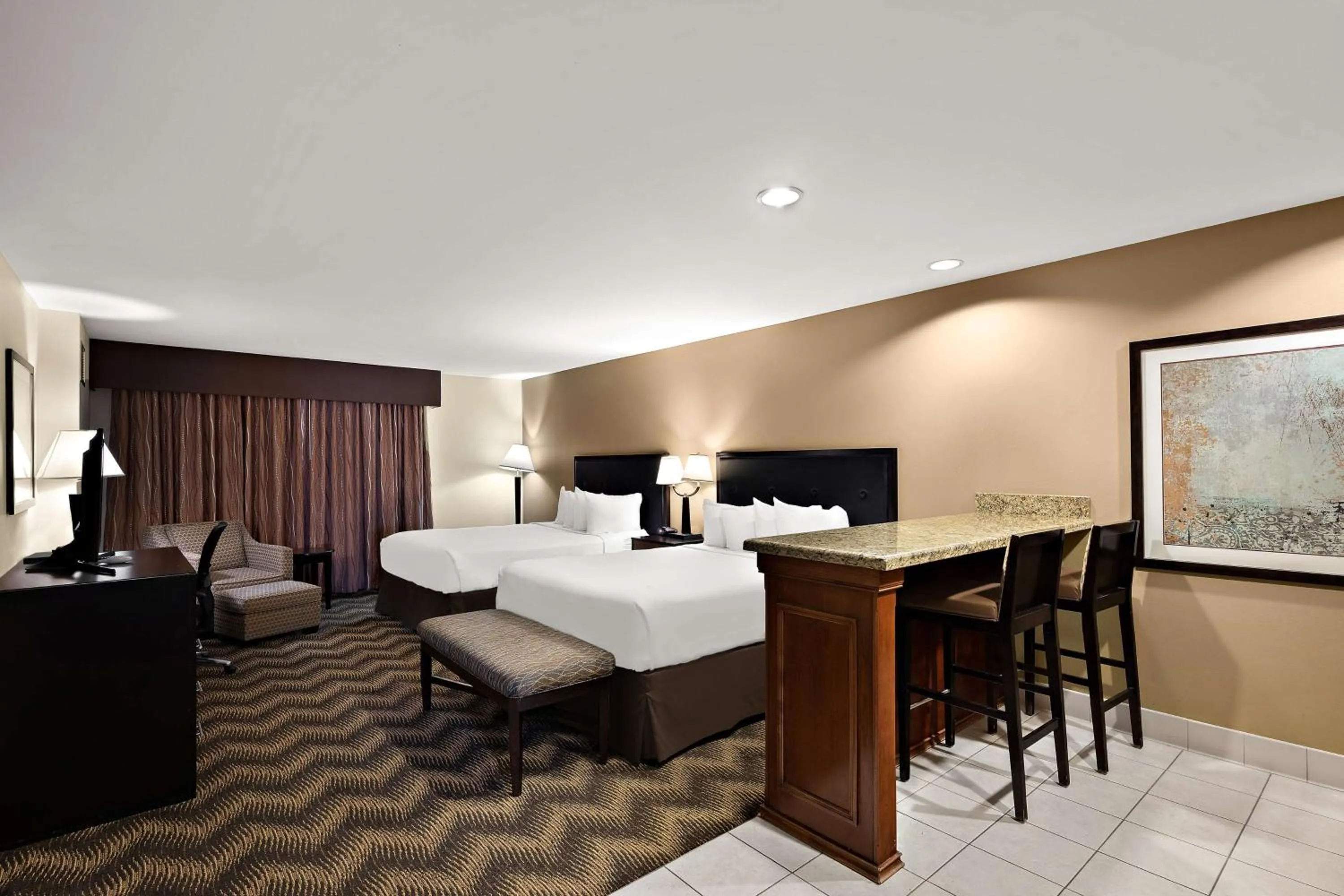 Deluxe Queen Room with Two Queen Beds in Best Western Plus Gold Country Inn