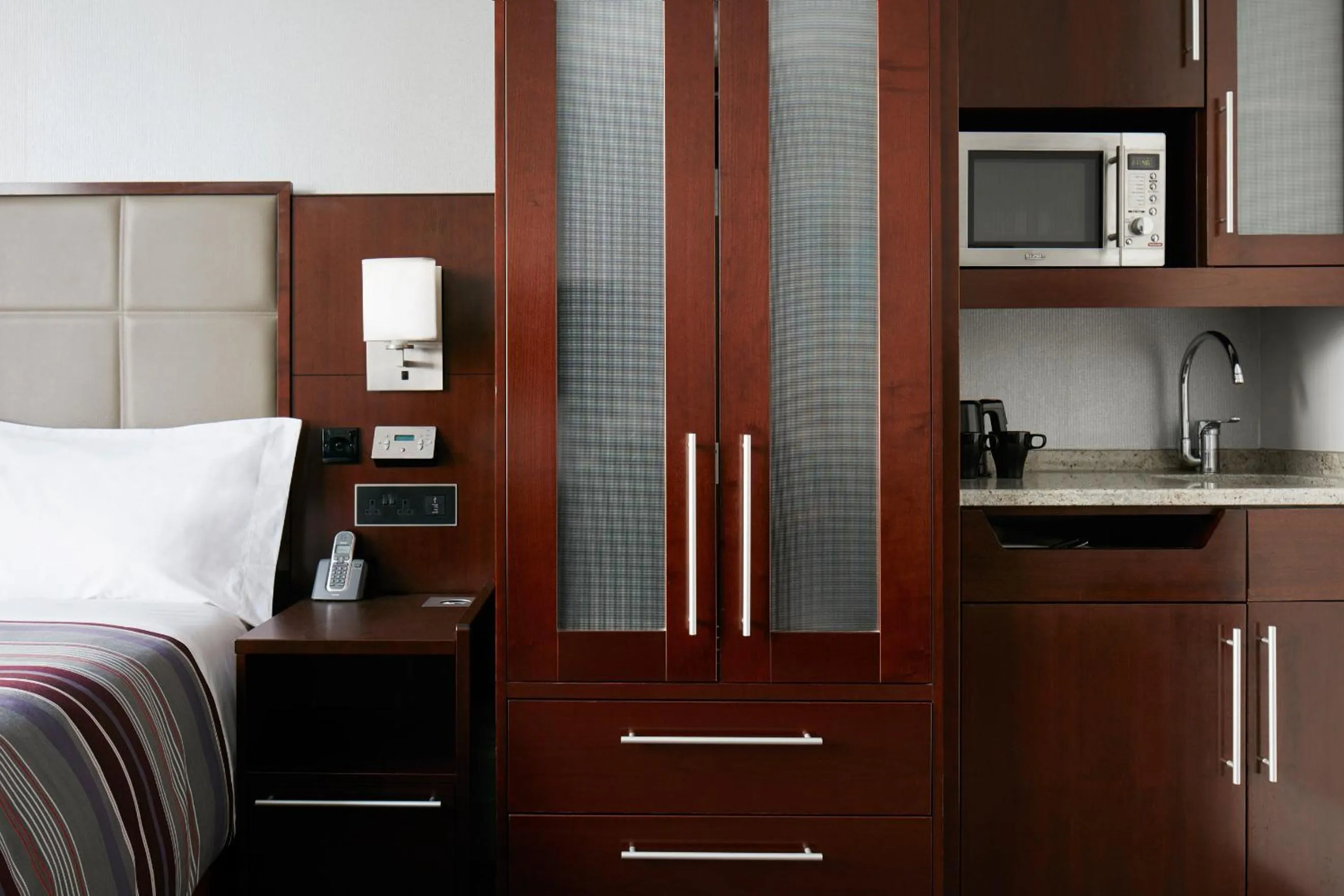 Superior Queen Room in The Grand at Trafalgar Square