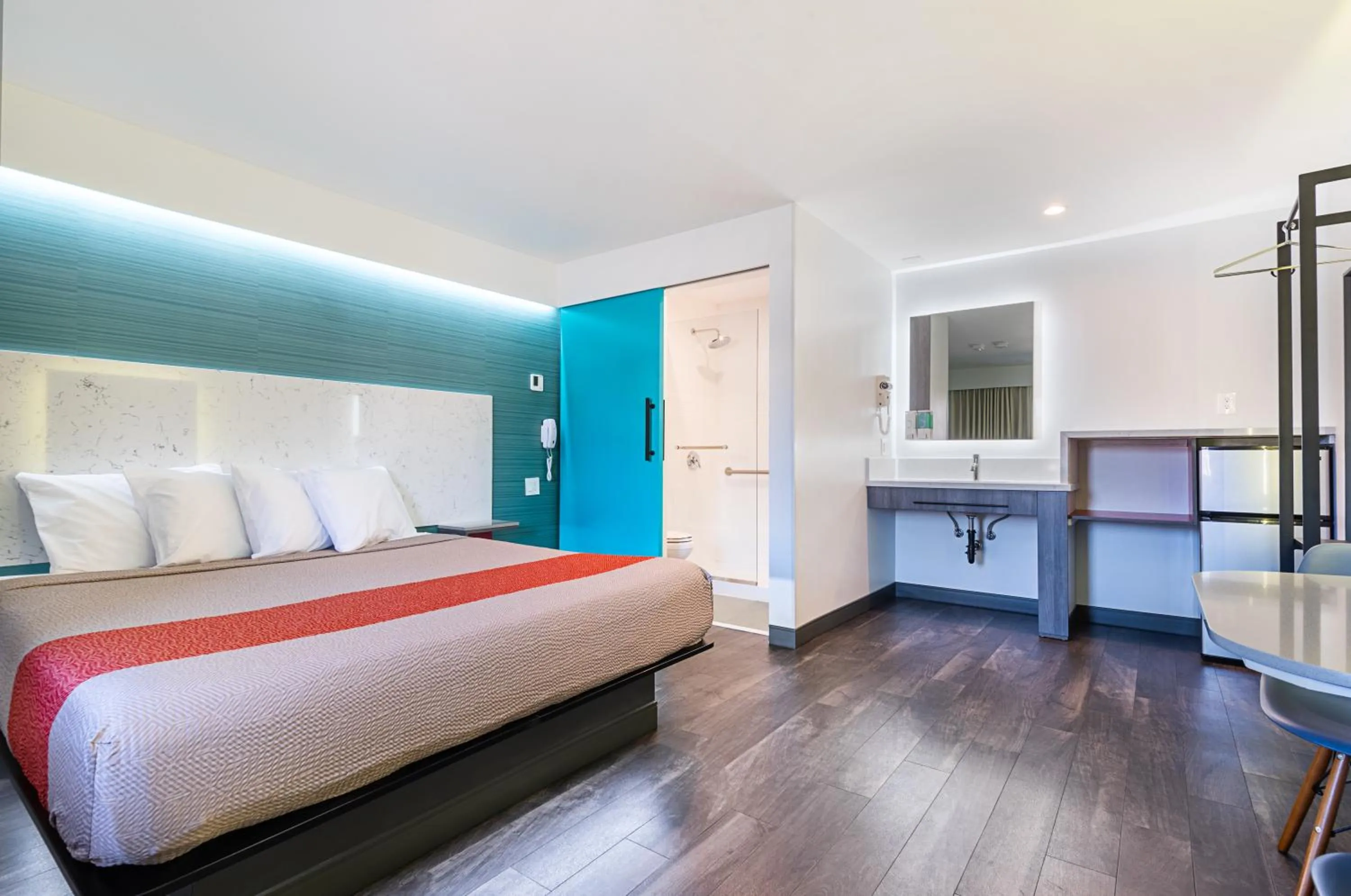 King Room - single occupancy in Solo Motel Broadway