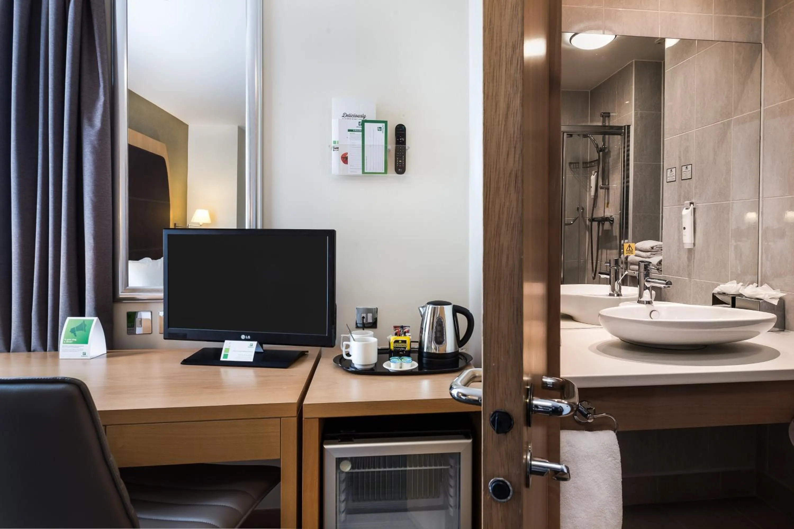 Standard Room with Two Single Beds in Holiday Inn Birmingham North - Cannock by IHG