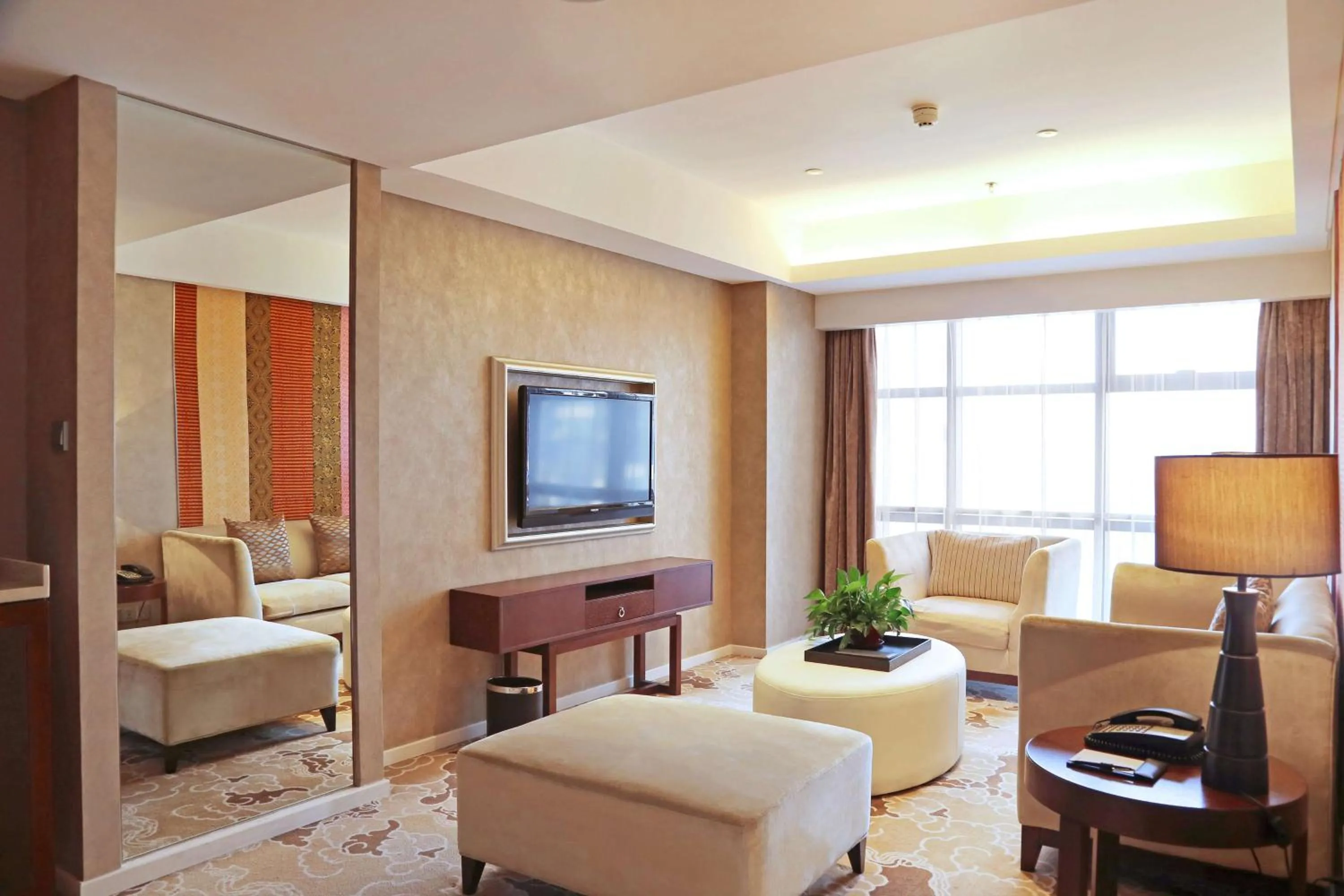 Executive Suite with Mountain View - single occupancy in Radisson Blu Hotel Liuzhou