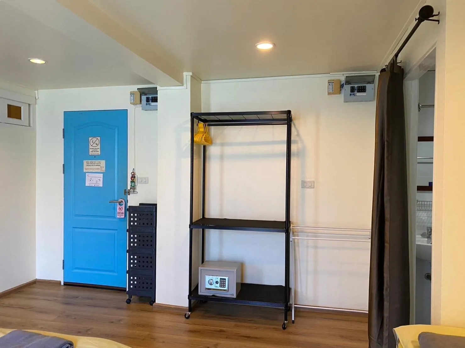 Comfort Quadruple Room in Roof View Place