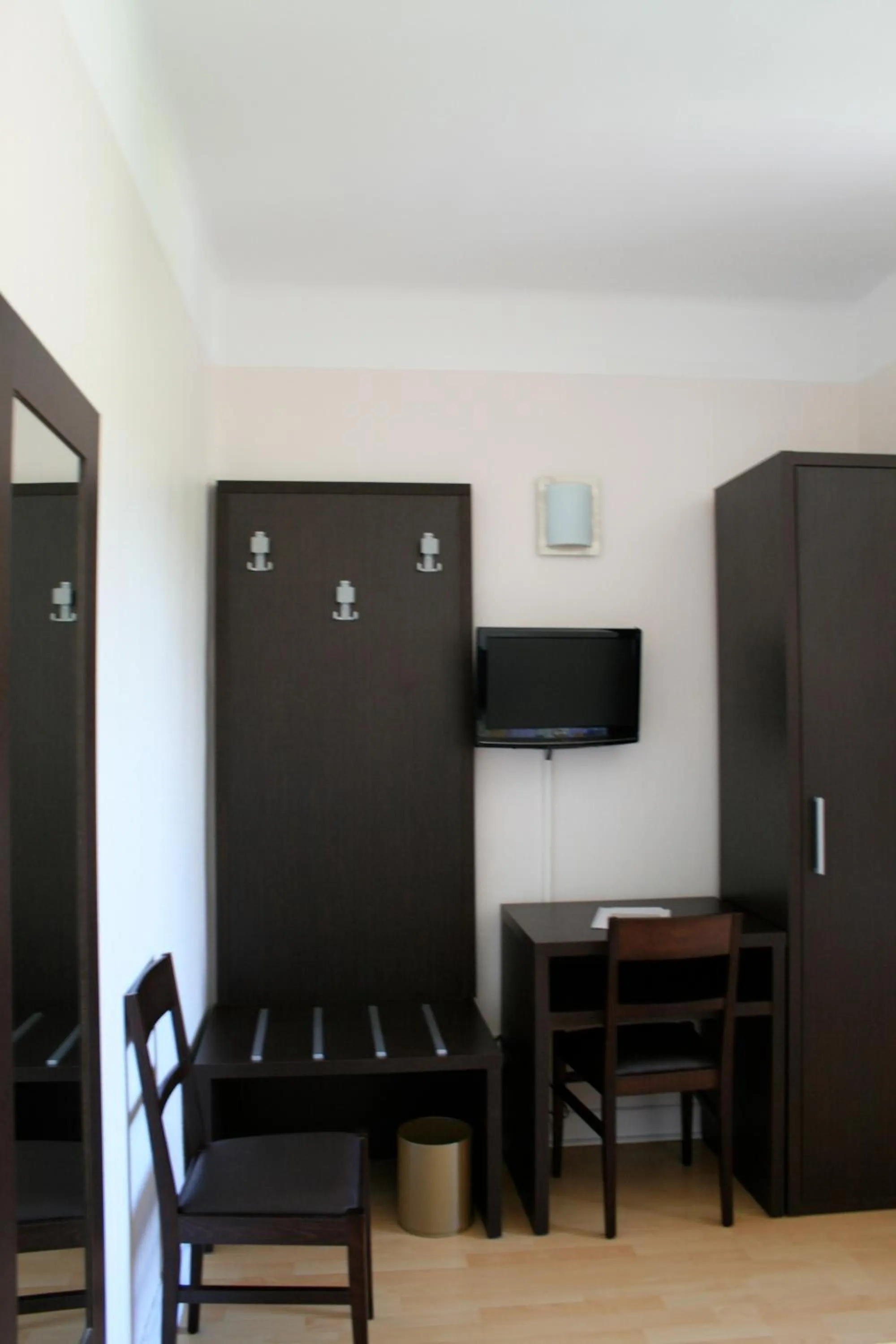 Twin Room in Logis Hôtel Le Jabron