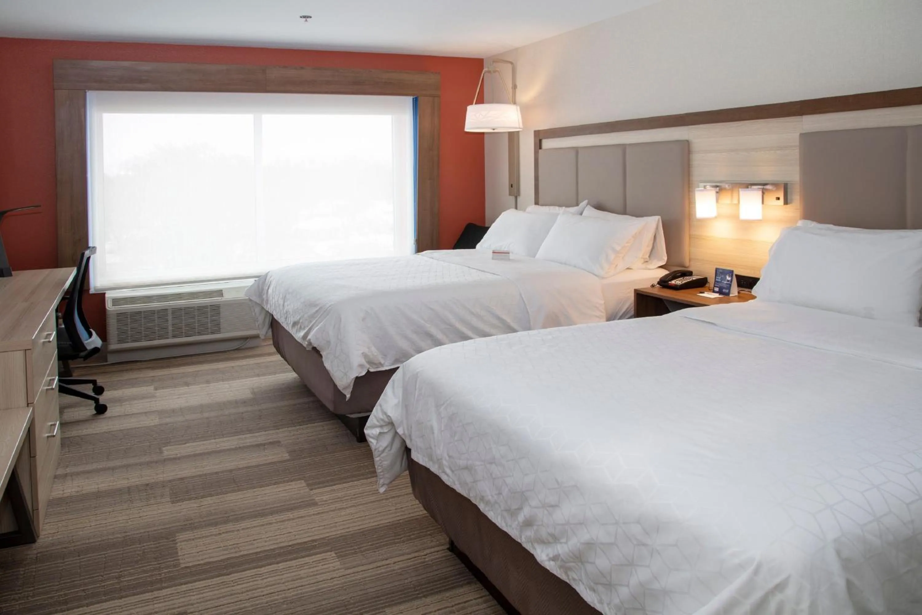 Standard Room with Two Queen Beds in Holiday Inn Express & Suites - Marion by IHG