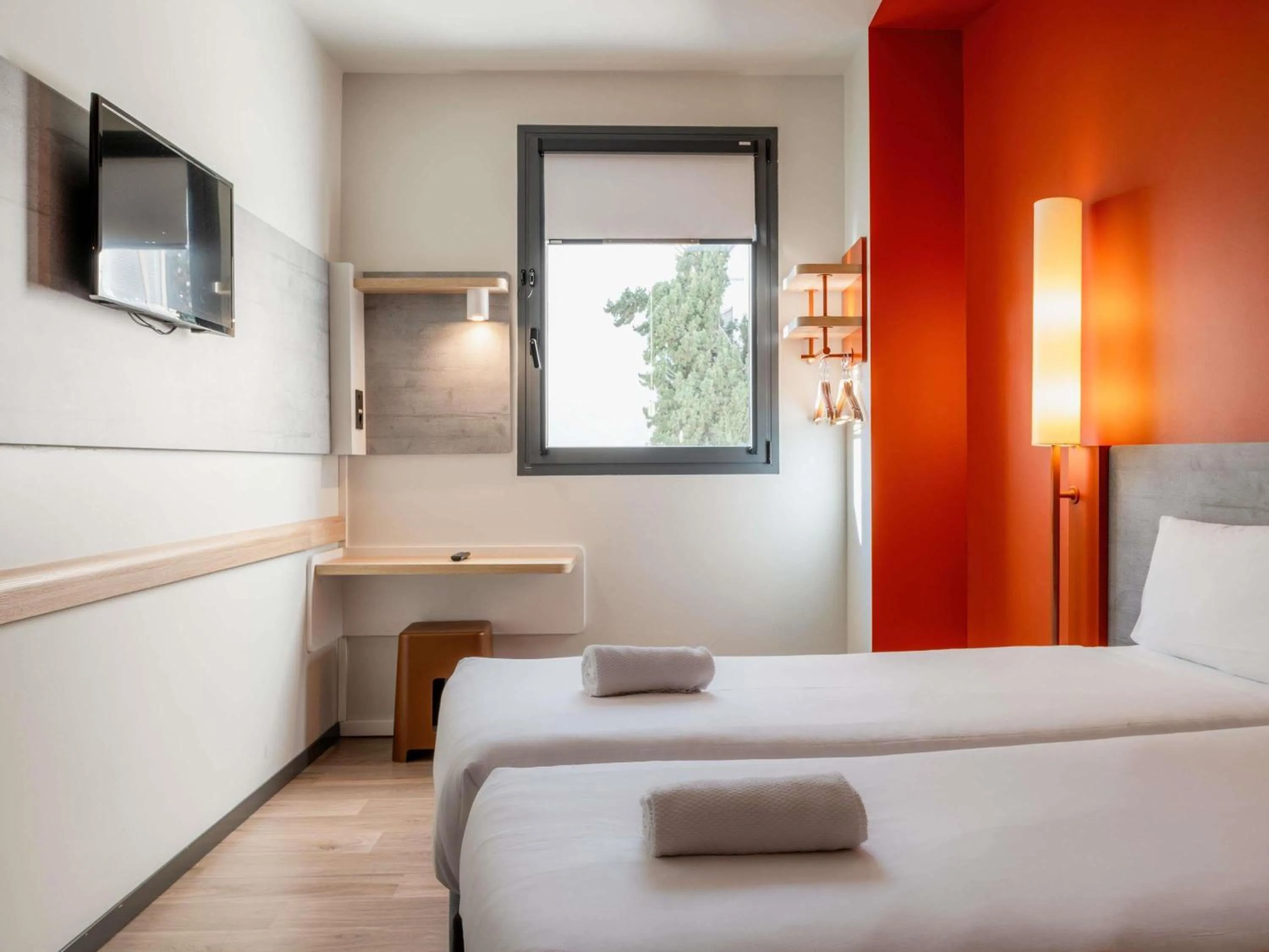 Accesible - Two Beds in Ibis Budget Madrid Centro Lavapies