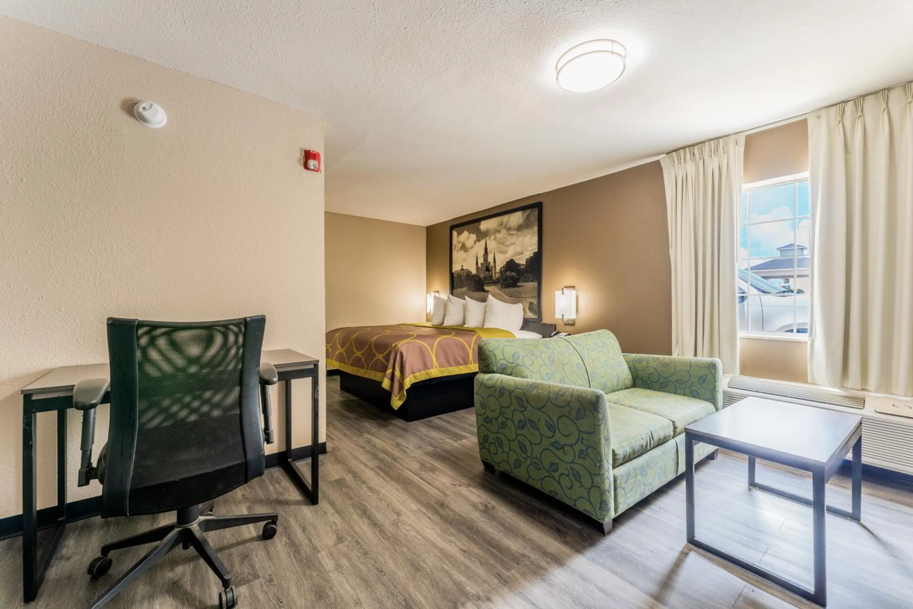 King Room with Kitchenette - Non-Smoking in Super 8 by Wyndham Lake Charles Northeast