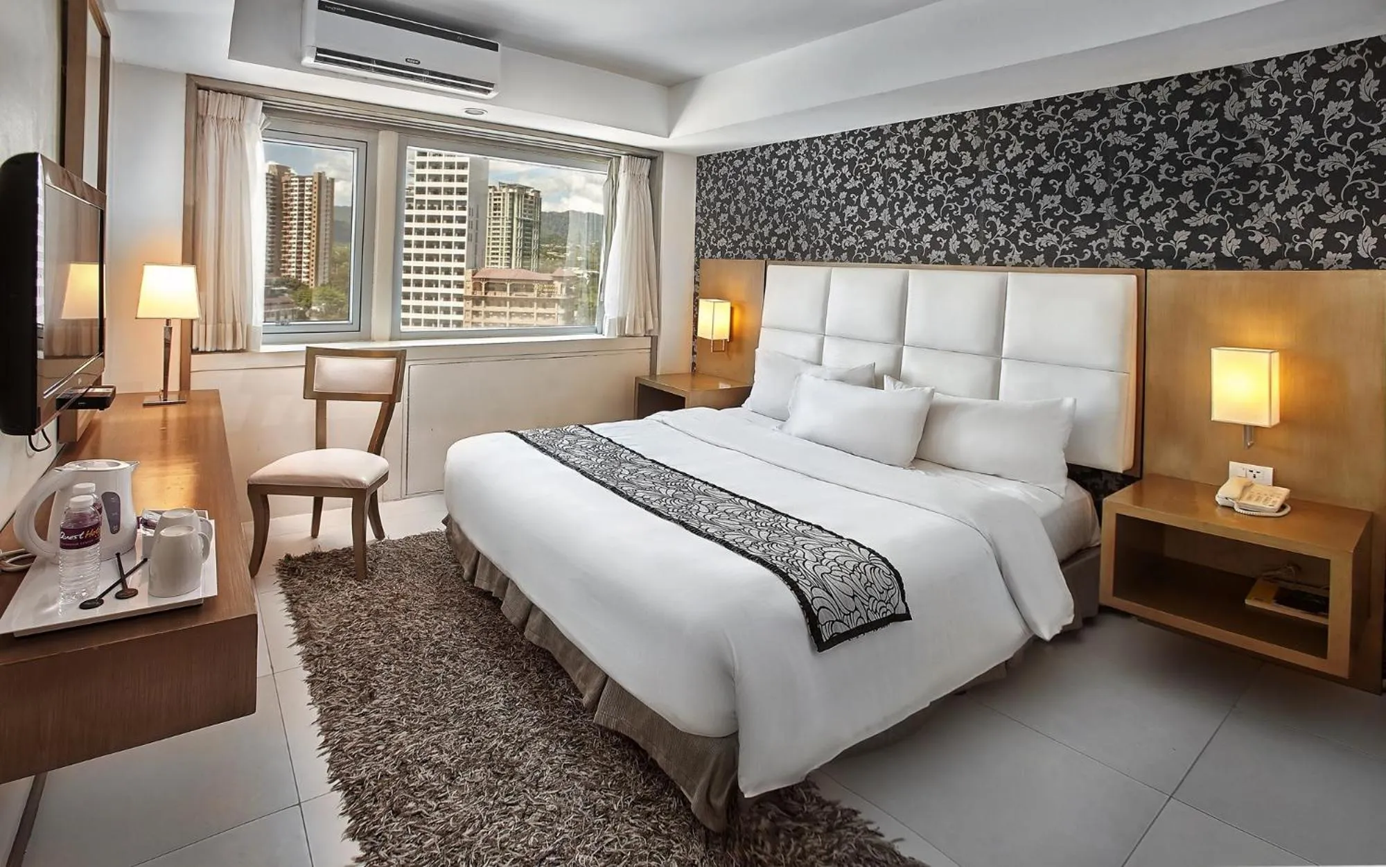 Executive Suite Single - Leisure Stay in Quest Hotel & Conference Center Cebu