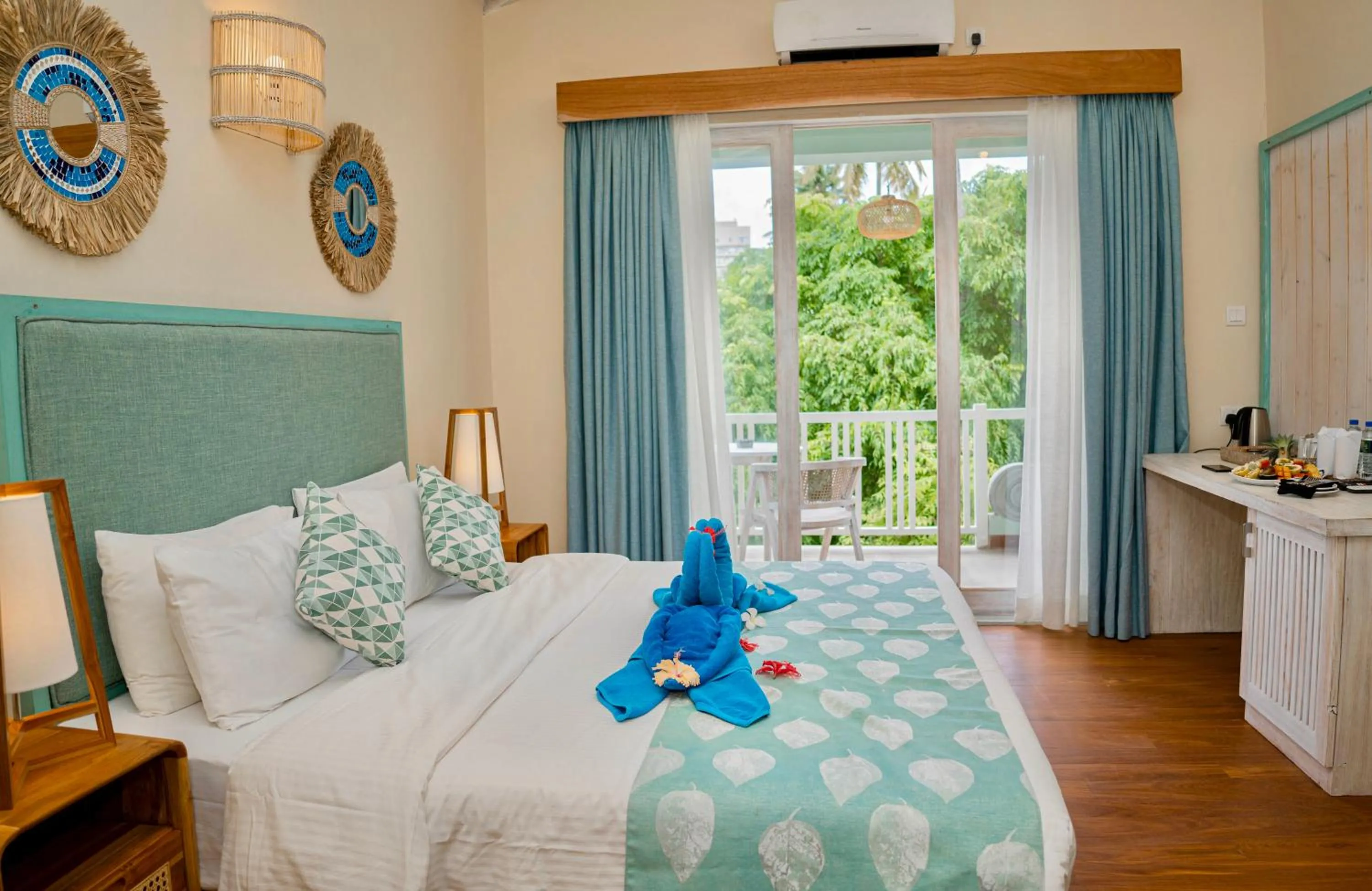 Superior Double Room in Thaproban Beach House