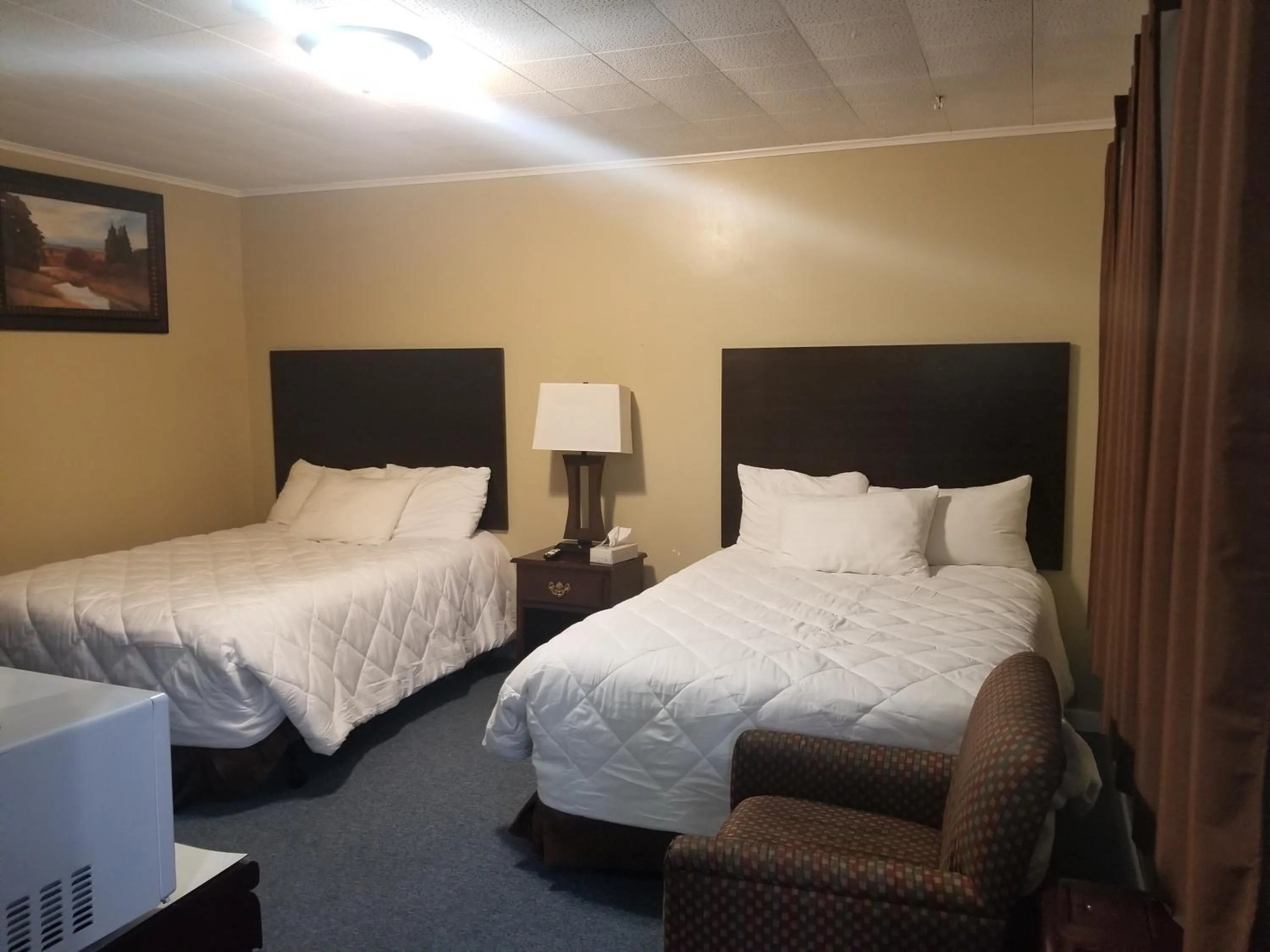 Deluxe Queen Room with Two Queen Beds in Fiesta City Motel