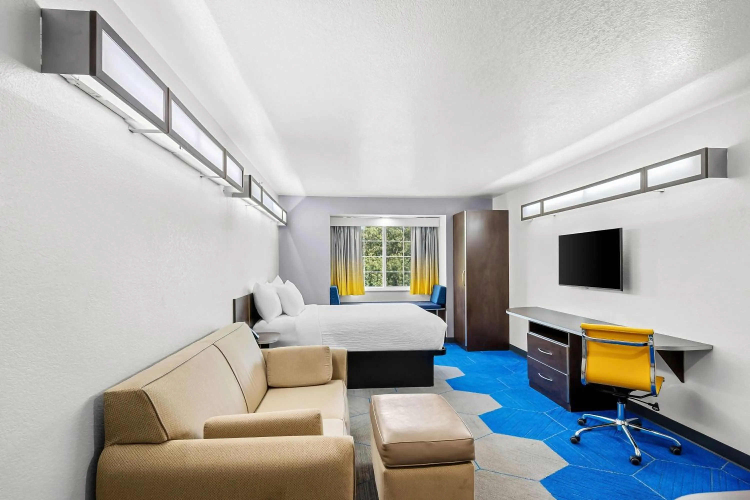 Queen Suite - Non-Smoking in Microtel Inn & Suites by Wyndham Searcy