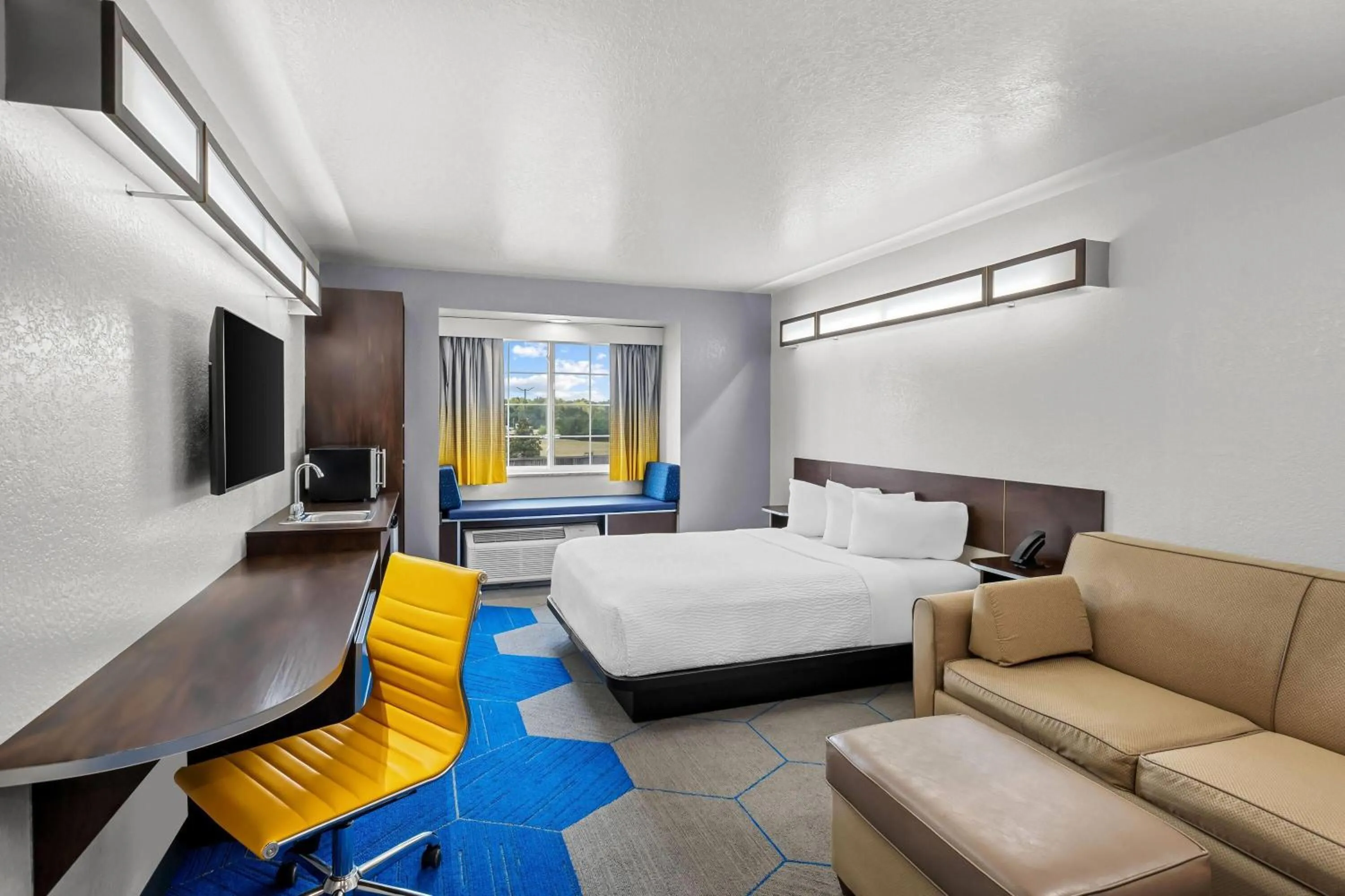 Suite with 1 Queen Bed, Disability Access -Non Smoking in Microtel Inn & Suites by Wyndham Searcy