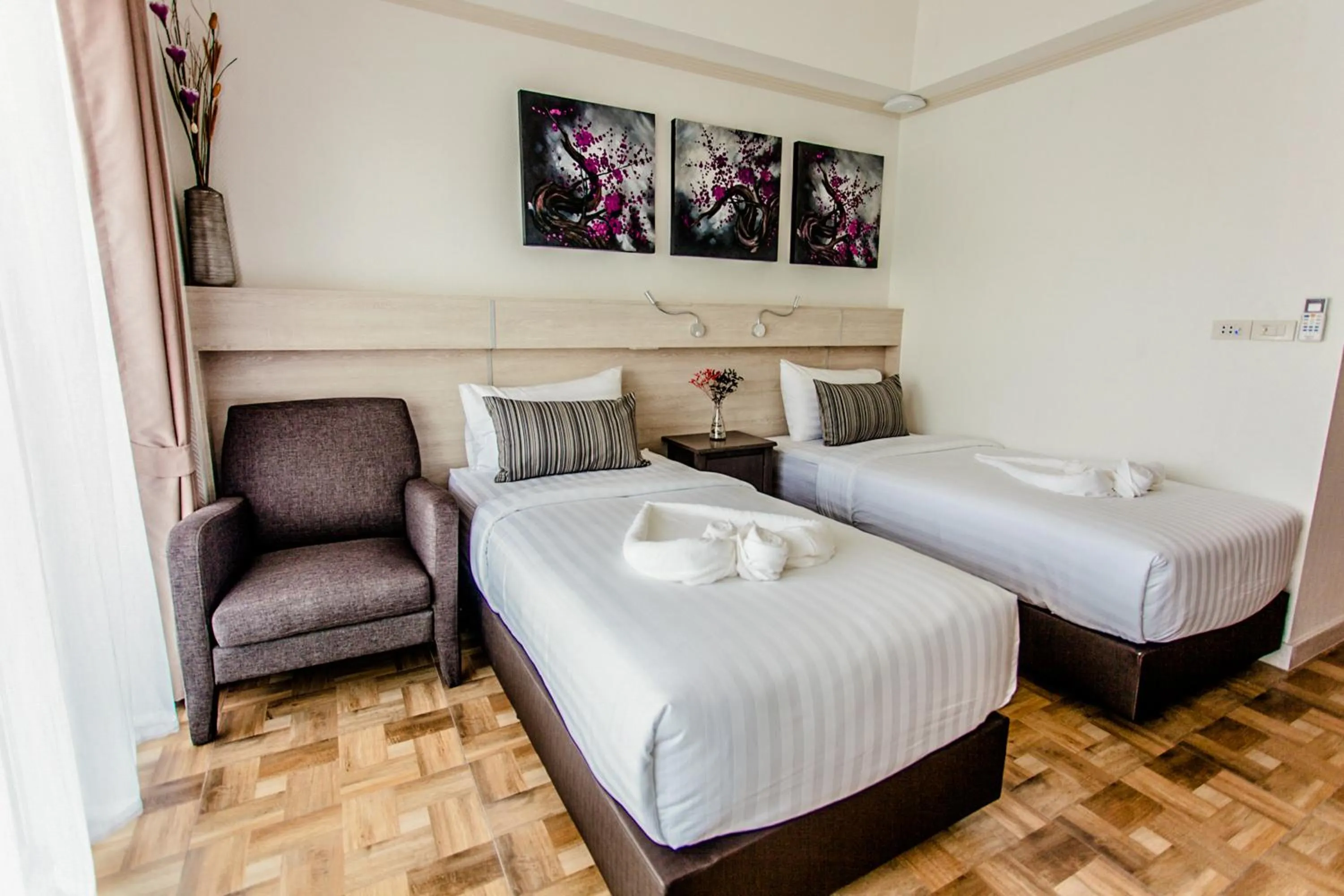 Deluxe Double or Twin Room with Sea View in City View Residence