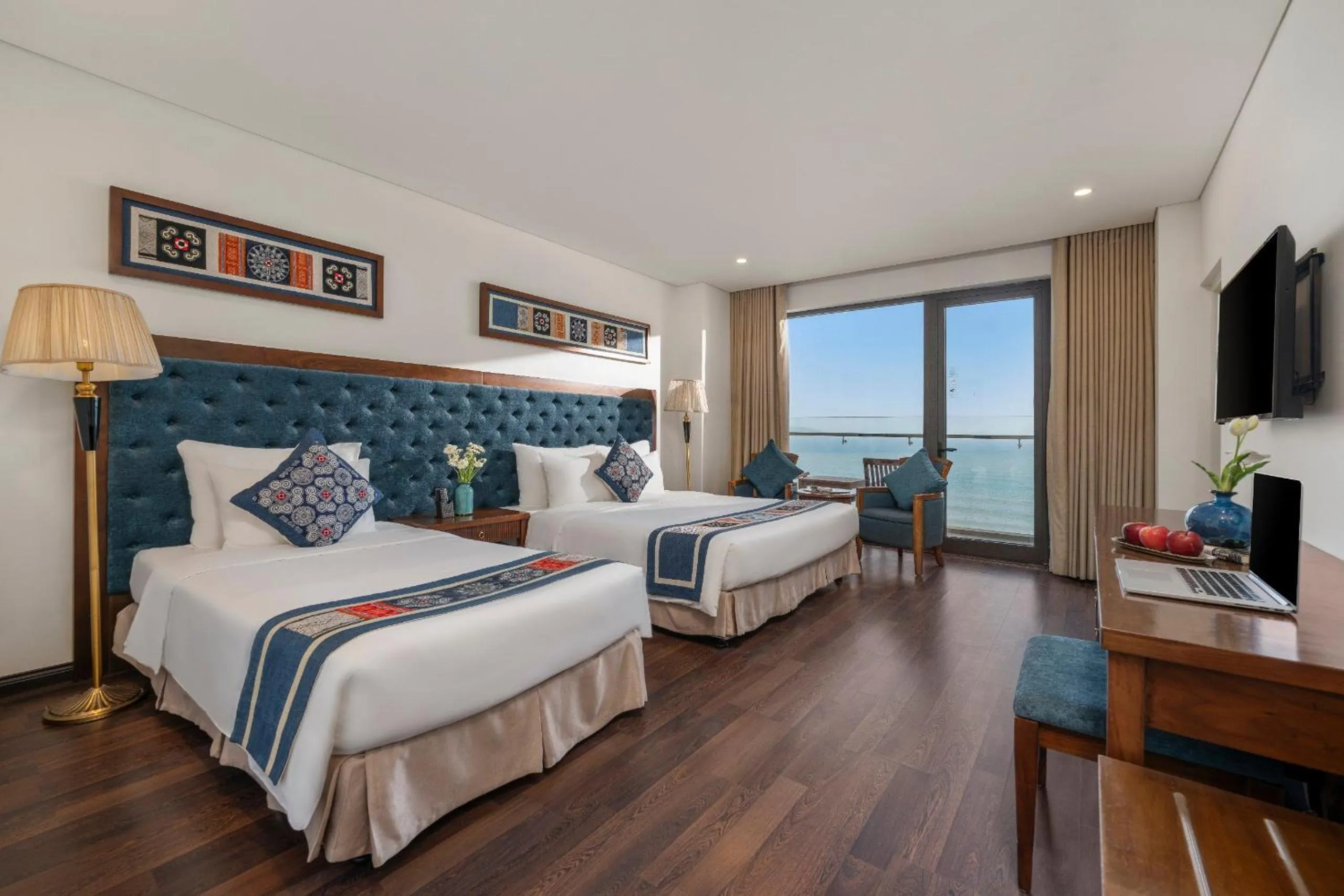 Balcony Triple Sea View with Afternoon Tea in Balcona Hotel Da Nang