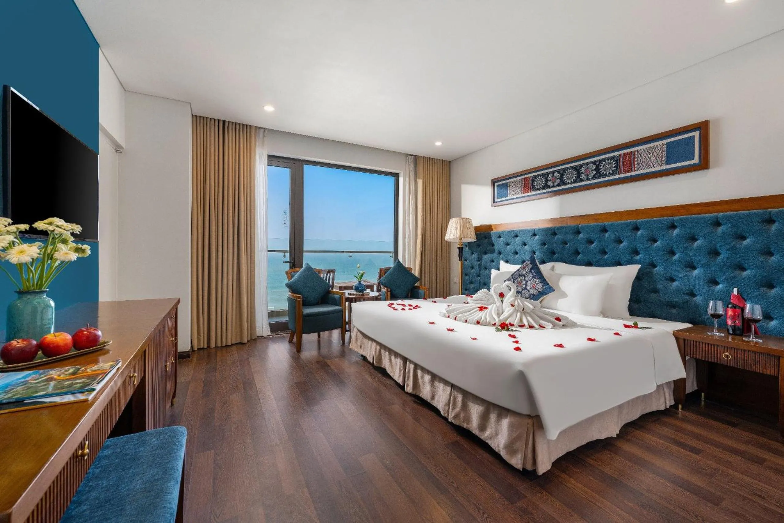 Premier Double Room with Balcony - Ocean Front in Balcona Hotel Da Nang