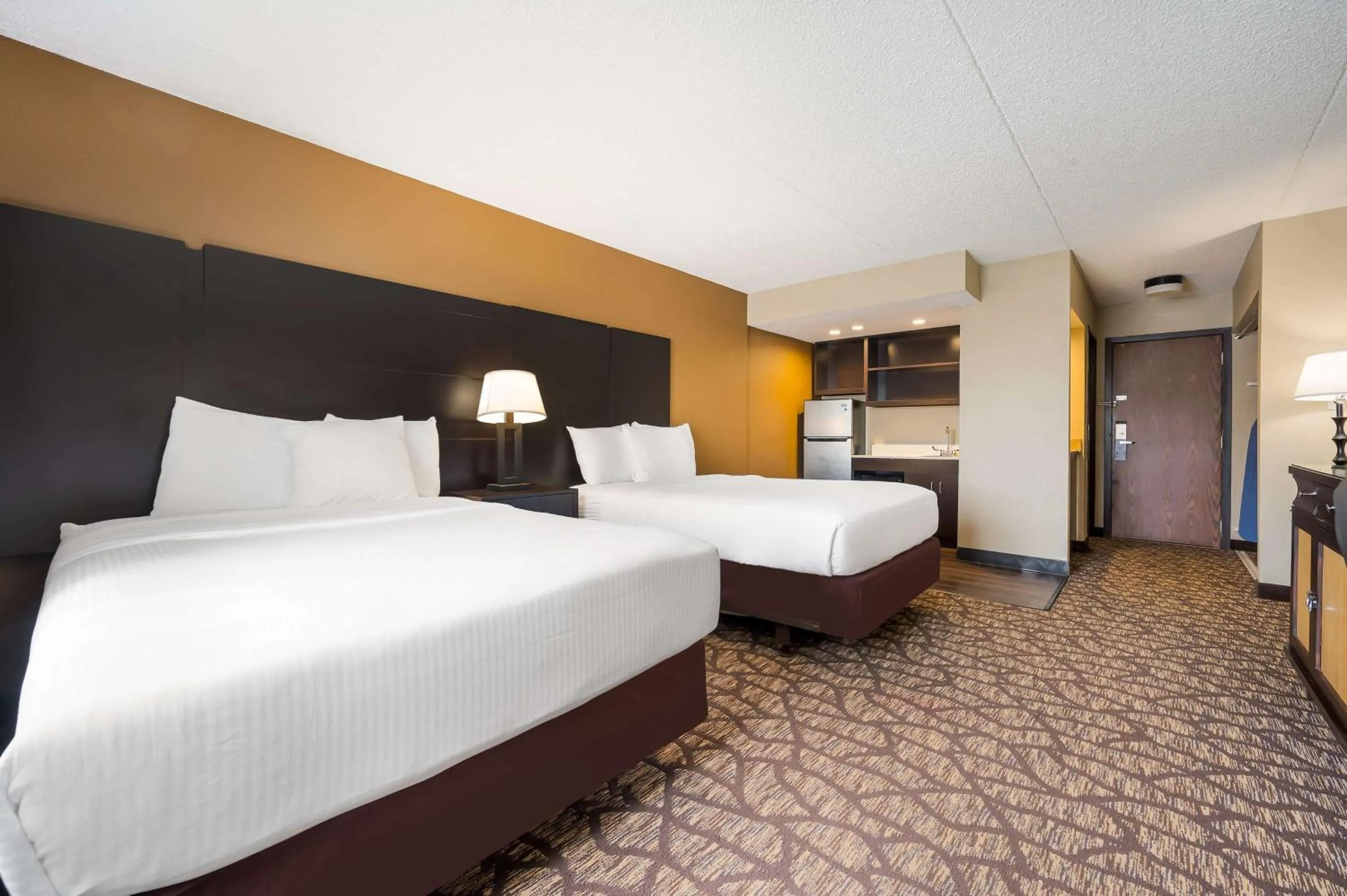 Suite with Two Double Beds and Kitchenette - First Floor/Non-Smoking in Best Western Detroit Livonia