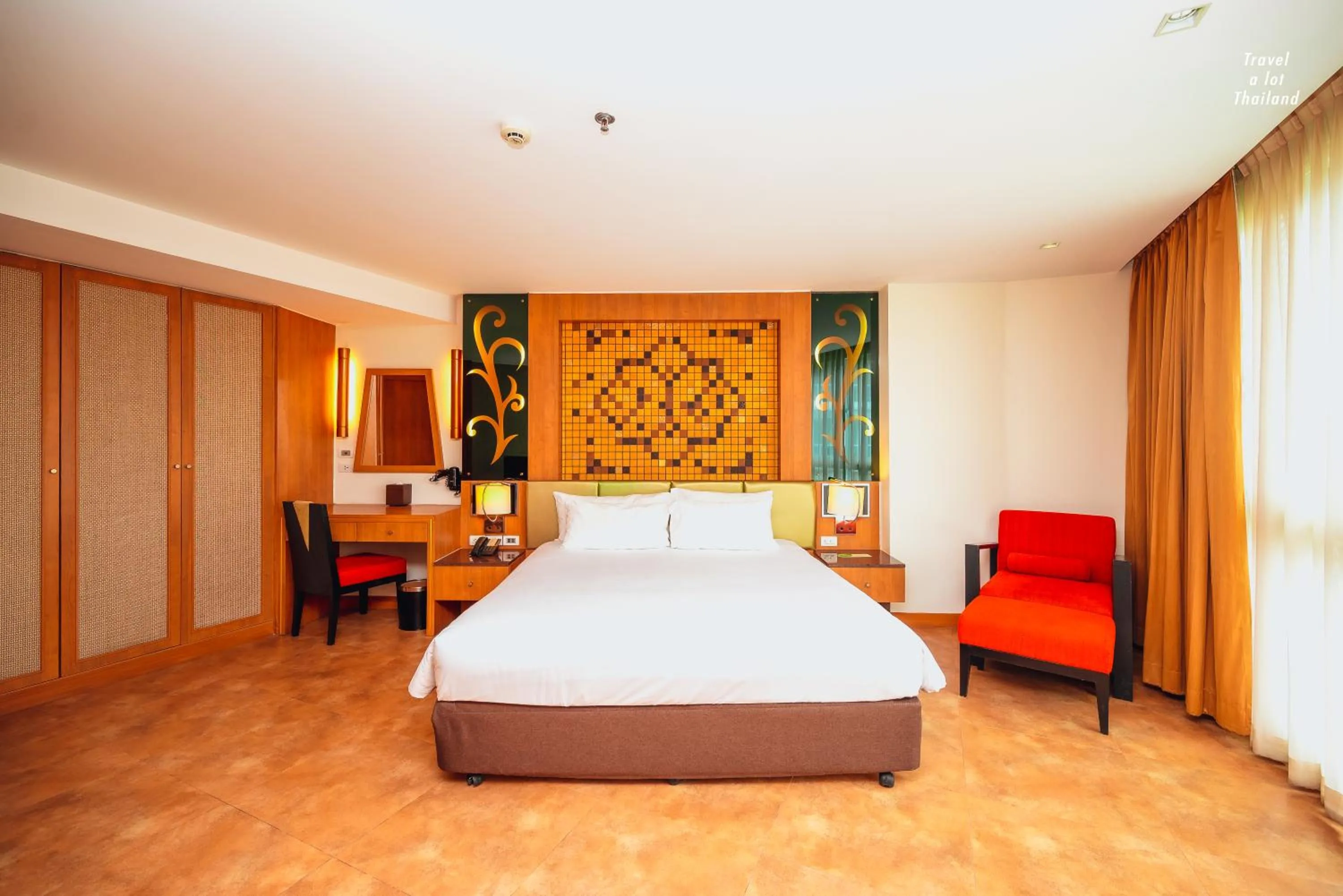 One Bedroom Deluxe Suite in Centara Nova Hotel Pattaya