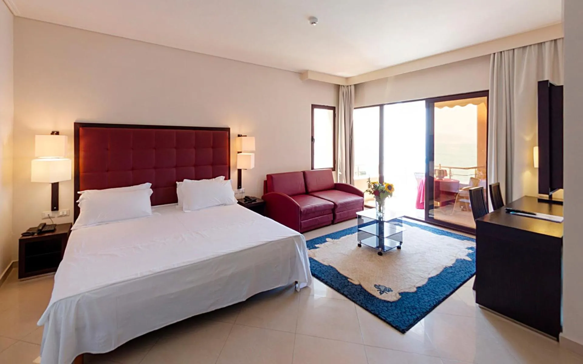 Suite with Hot Tub in Hotel New York