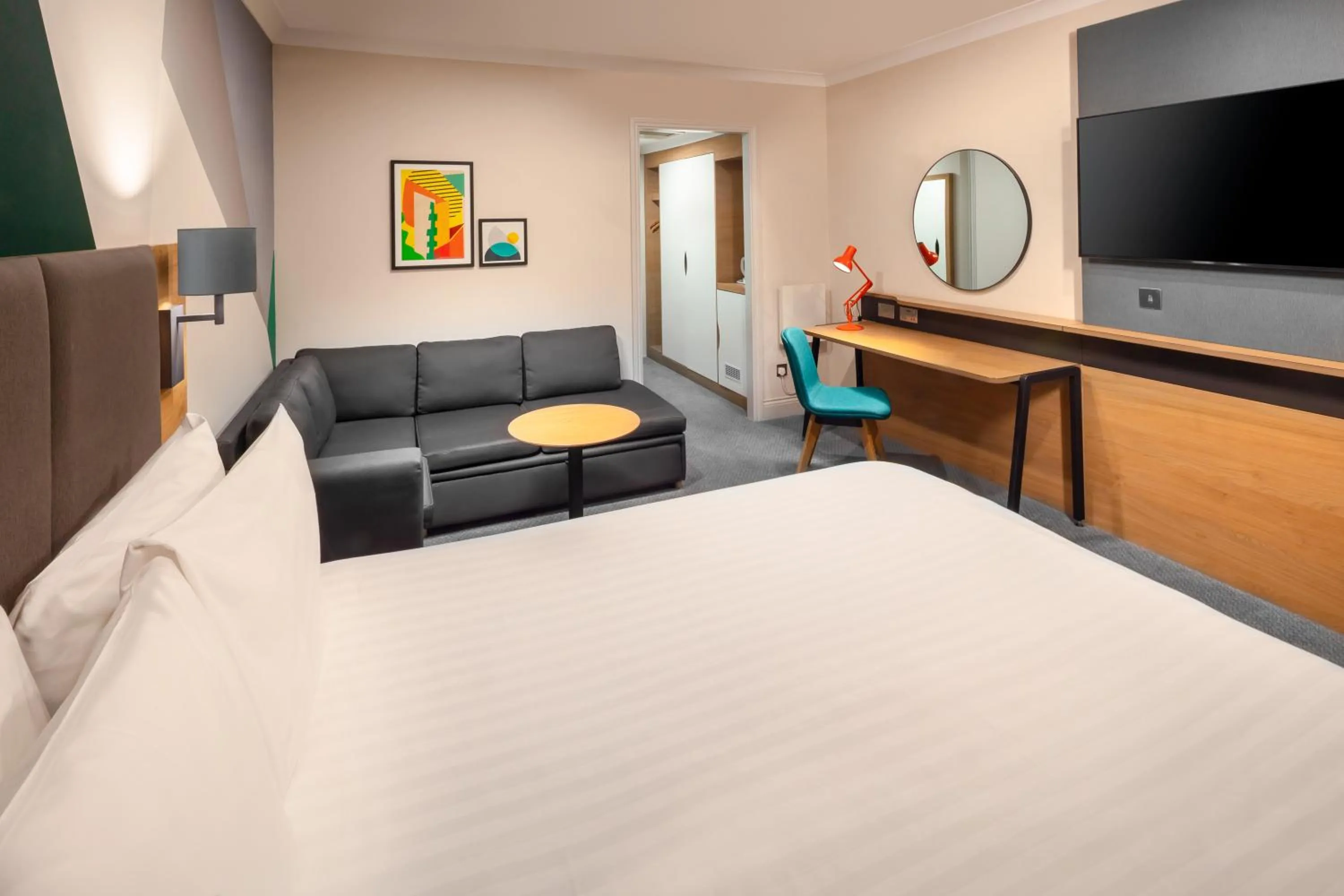 Executive Double Room with Sofa Bed in Holiday Inn Farnborough by IHG