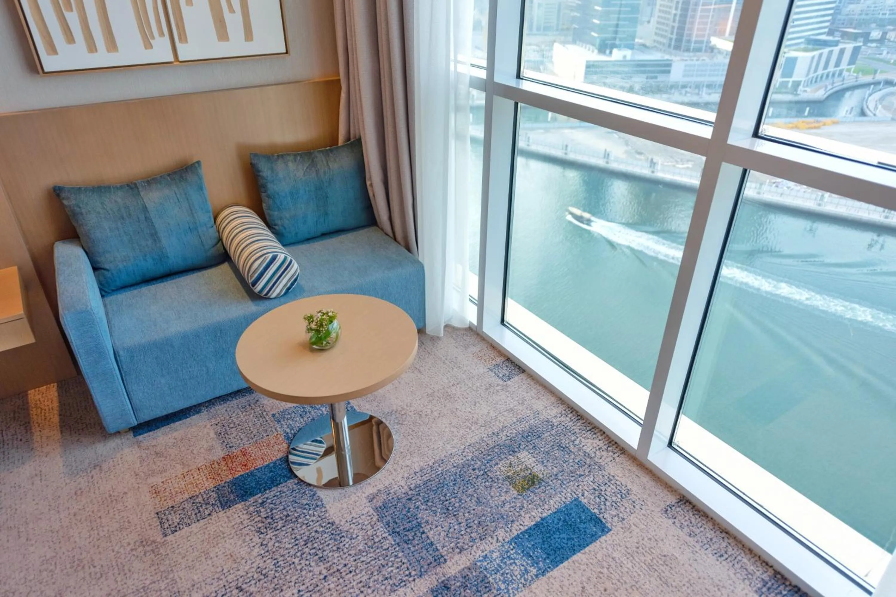 Premium Room Dubai Canal view with free access to Hotel's private beach at Palm - Jumeirah in Canal Central Hotel Business Bay