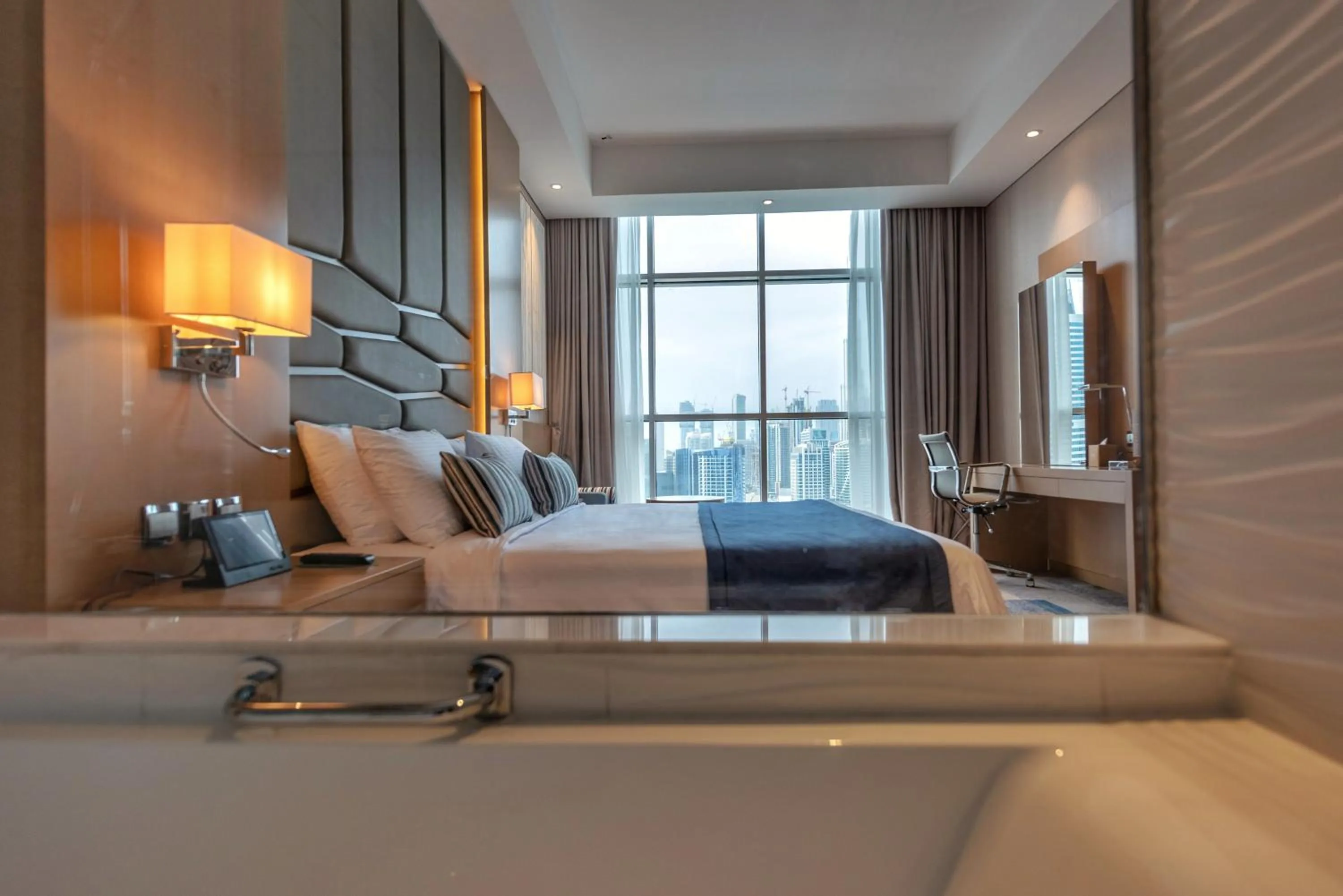 Deluxe Room Partial Canal View with free access to Hotel's private beach at Palm - Jumeirah in Canal Central Hotel Business Bay