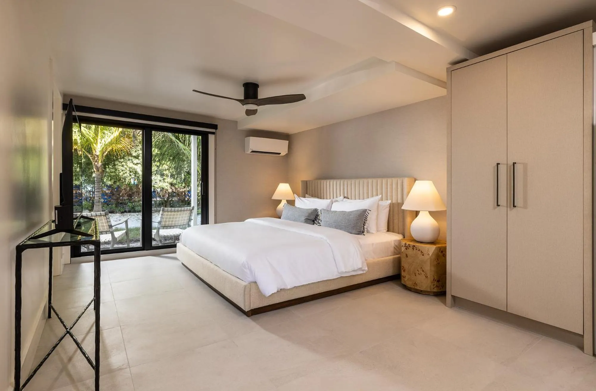 Classic King Room with Kitchen (ADA Accessible) in Pines & Palms Resort