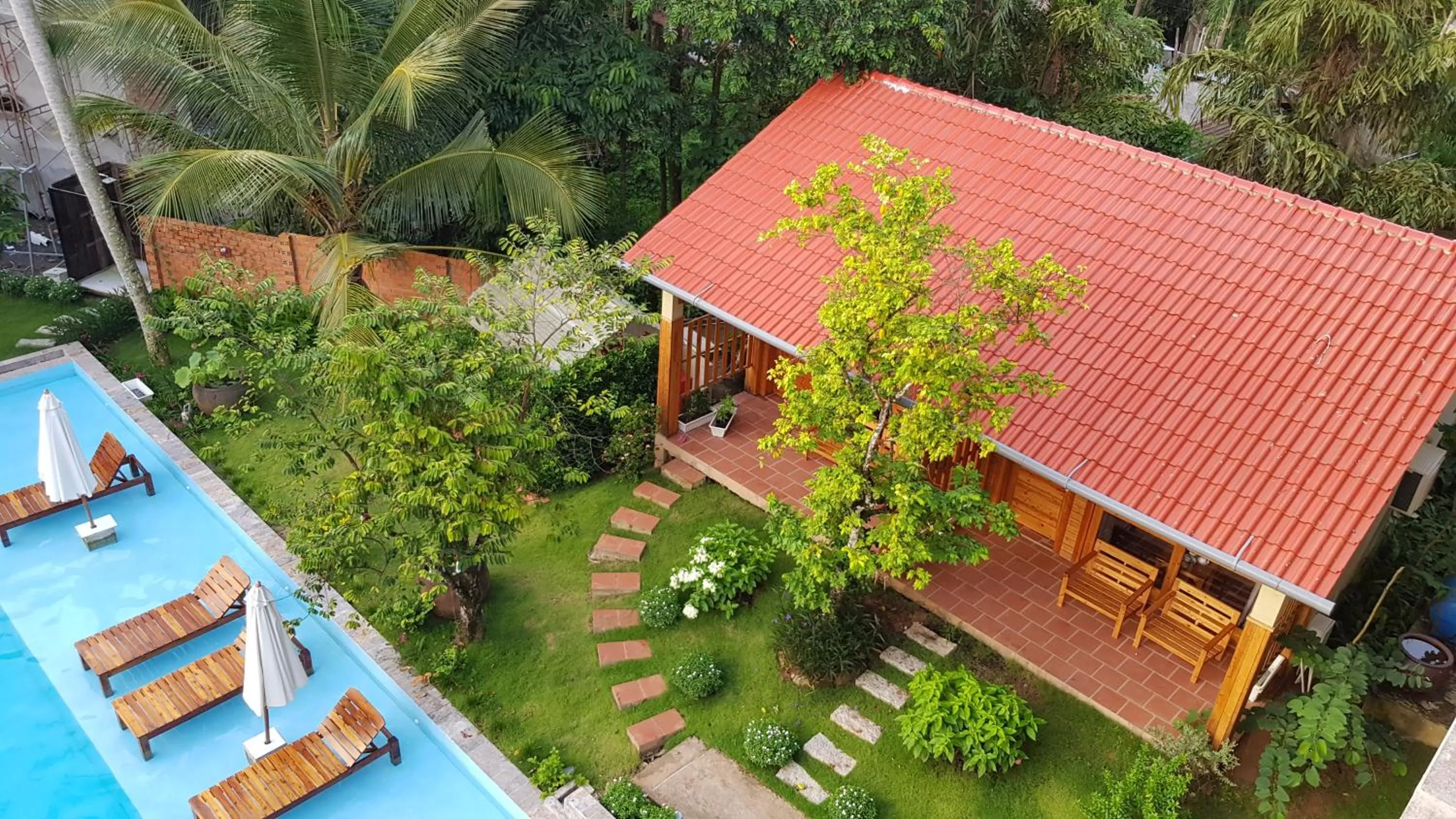 Deluxe Bungalow with Garden View - single occupancy in Azura Resort Phu Quoc
