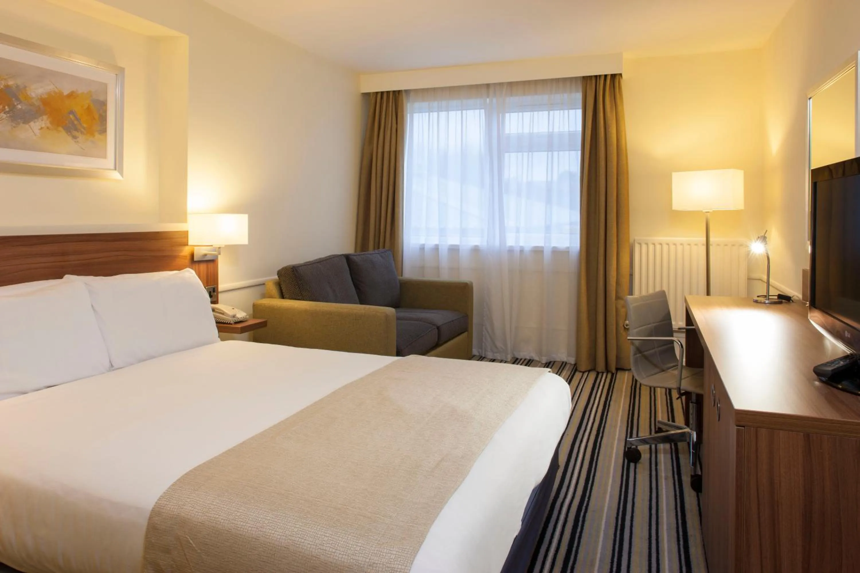 Standard Double Room with Sofa Bed in Holiday Inn Washington by IHG